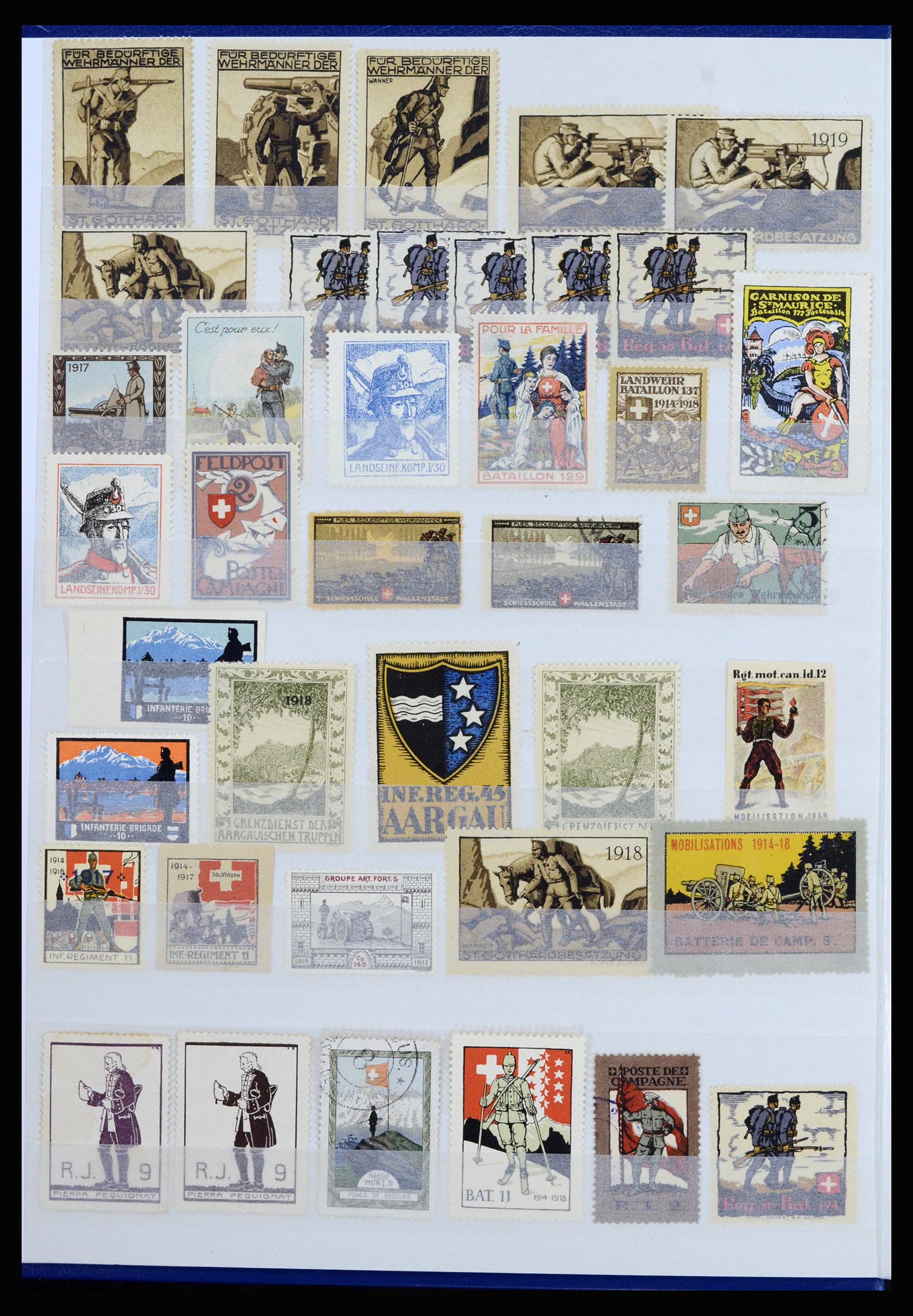 37149 002 - Postzegelverzameling 37149 Zwitserland soldatenzegels 1914-1945.