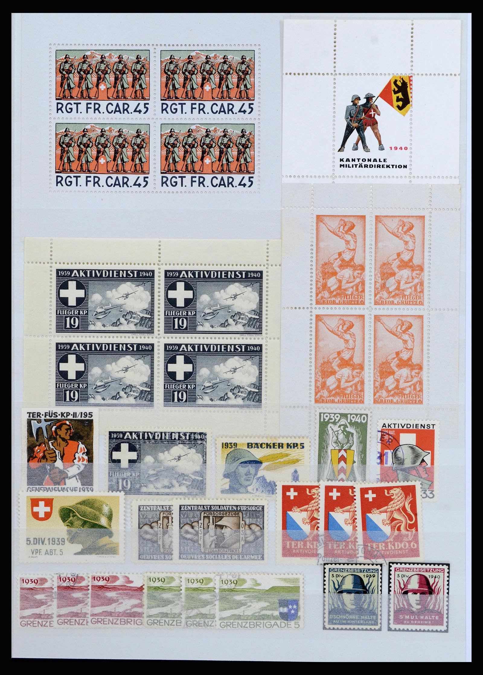 37149 005 - Postzegelverzameling 37149 Zwitserland soldatenzegels 1914-1945.