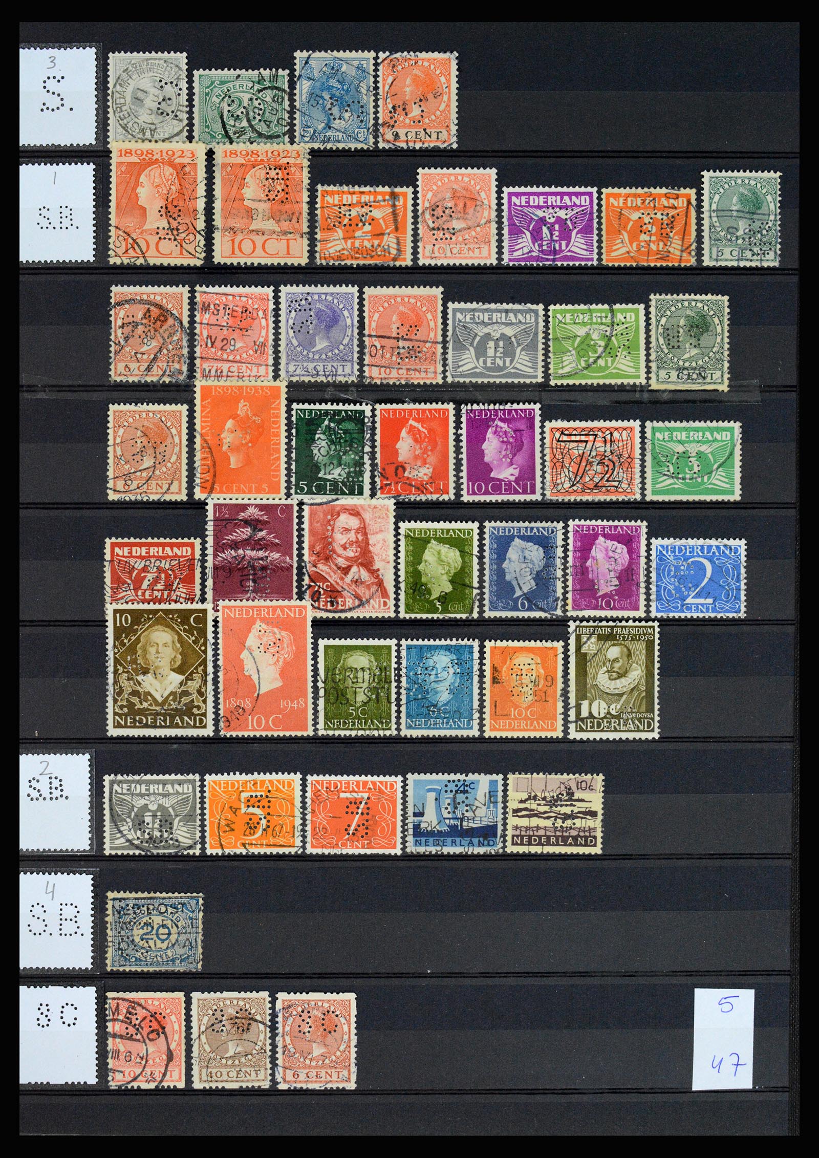 37183 045 - Postzegelverzameling 37183 Nederland firmaperforaties 1872-1960.