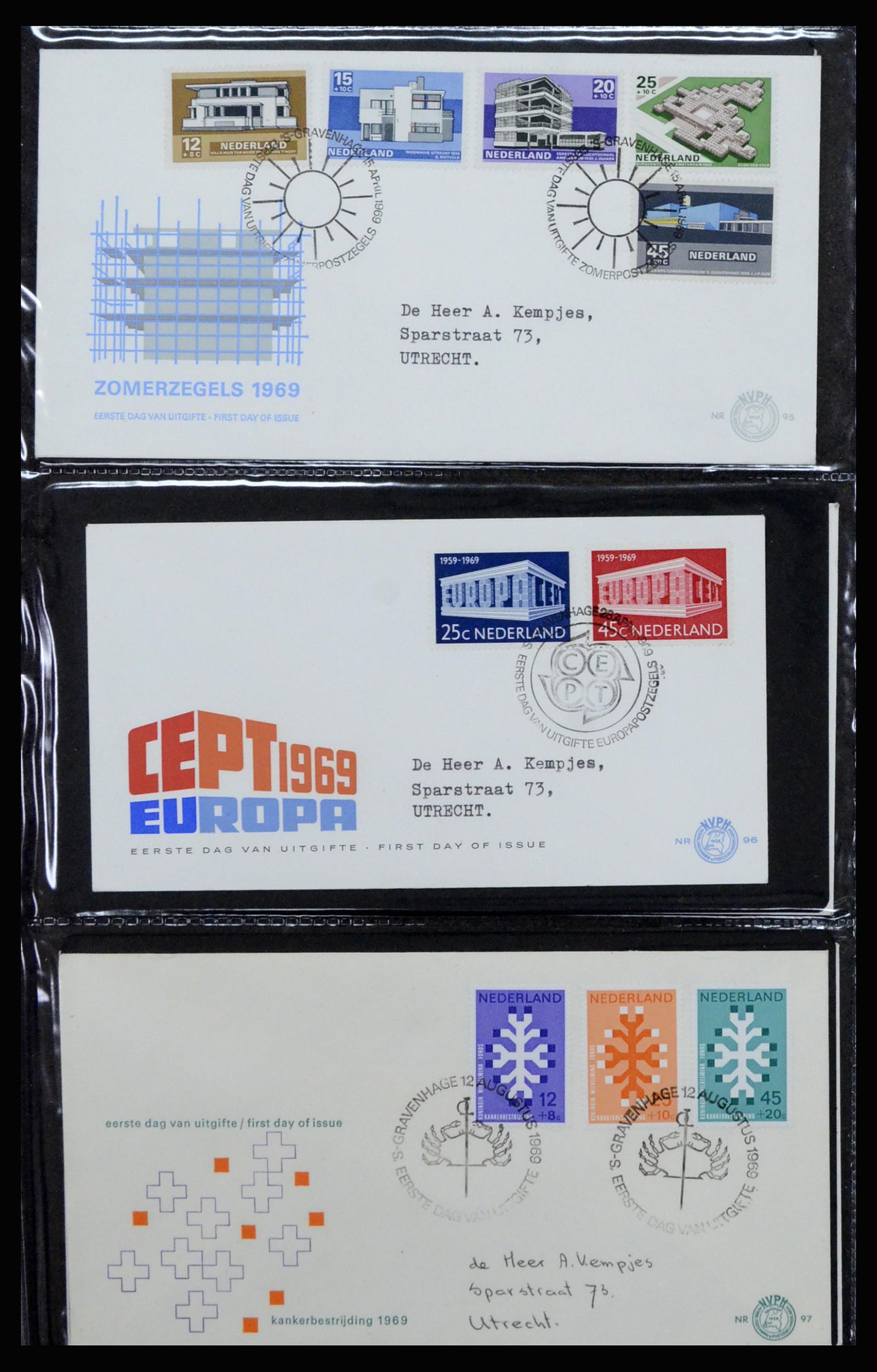 37197 034 - Postzegelverzameling 37197 Nederland FDC's 1950-2004.