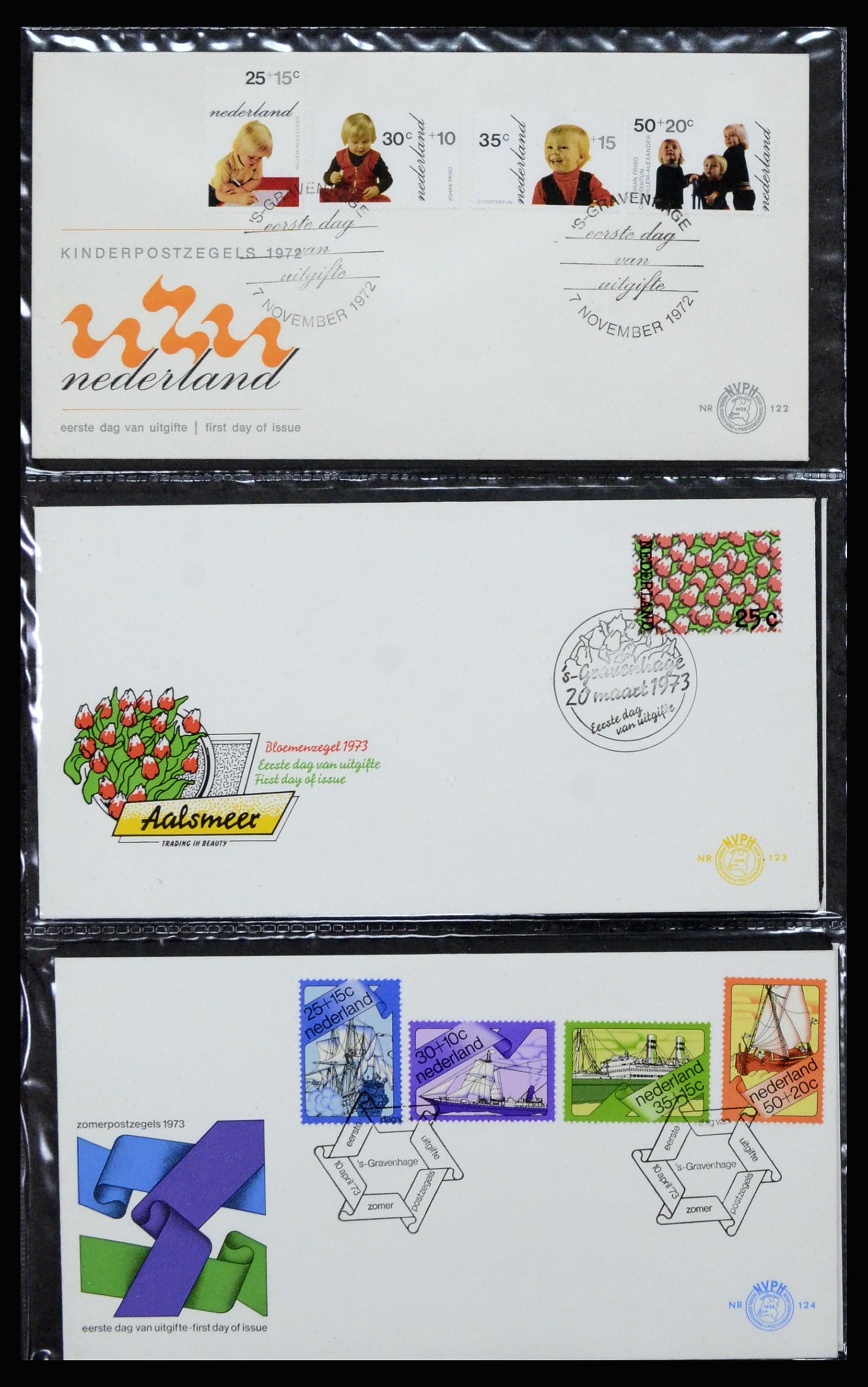 37197 044 - Postzegelverzameling 37197 Nederland FDC's 1950-2004.