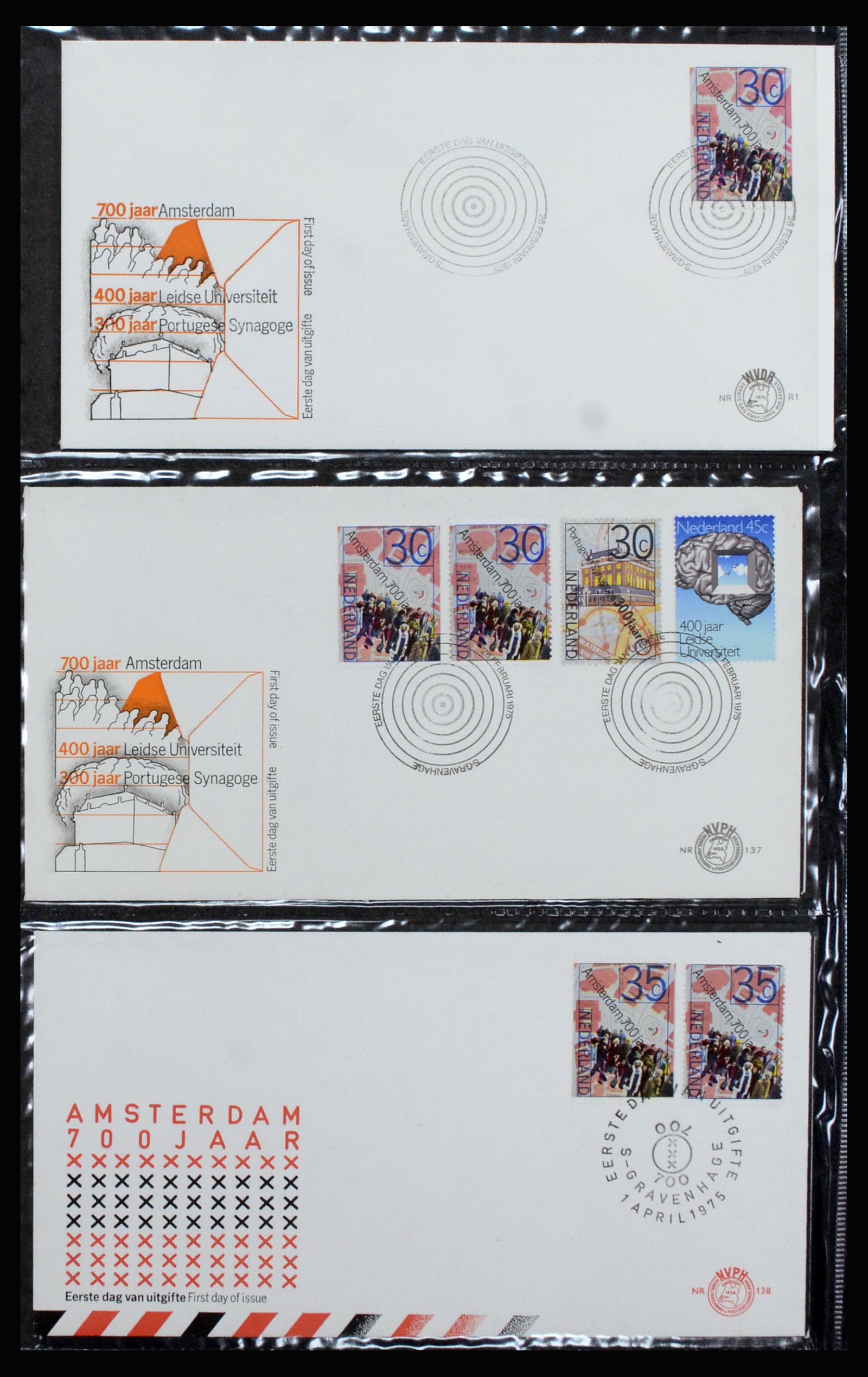 37197 049 - Postzegelverzameling 37197 Nederland FDC's 1950-2004.