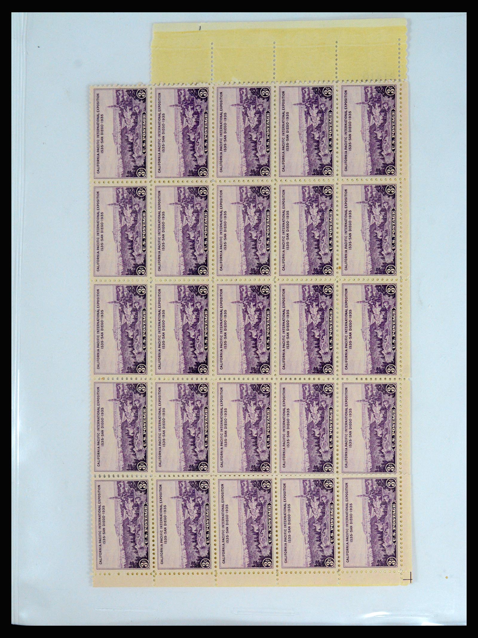 37200 268 - Stamp collection 37200 USA supercollection 1847-1969.