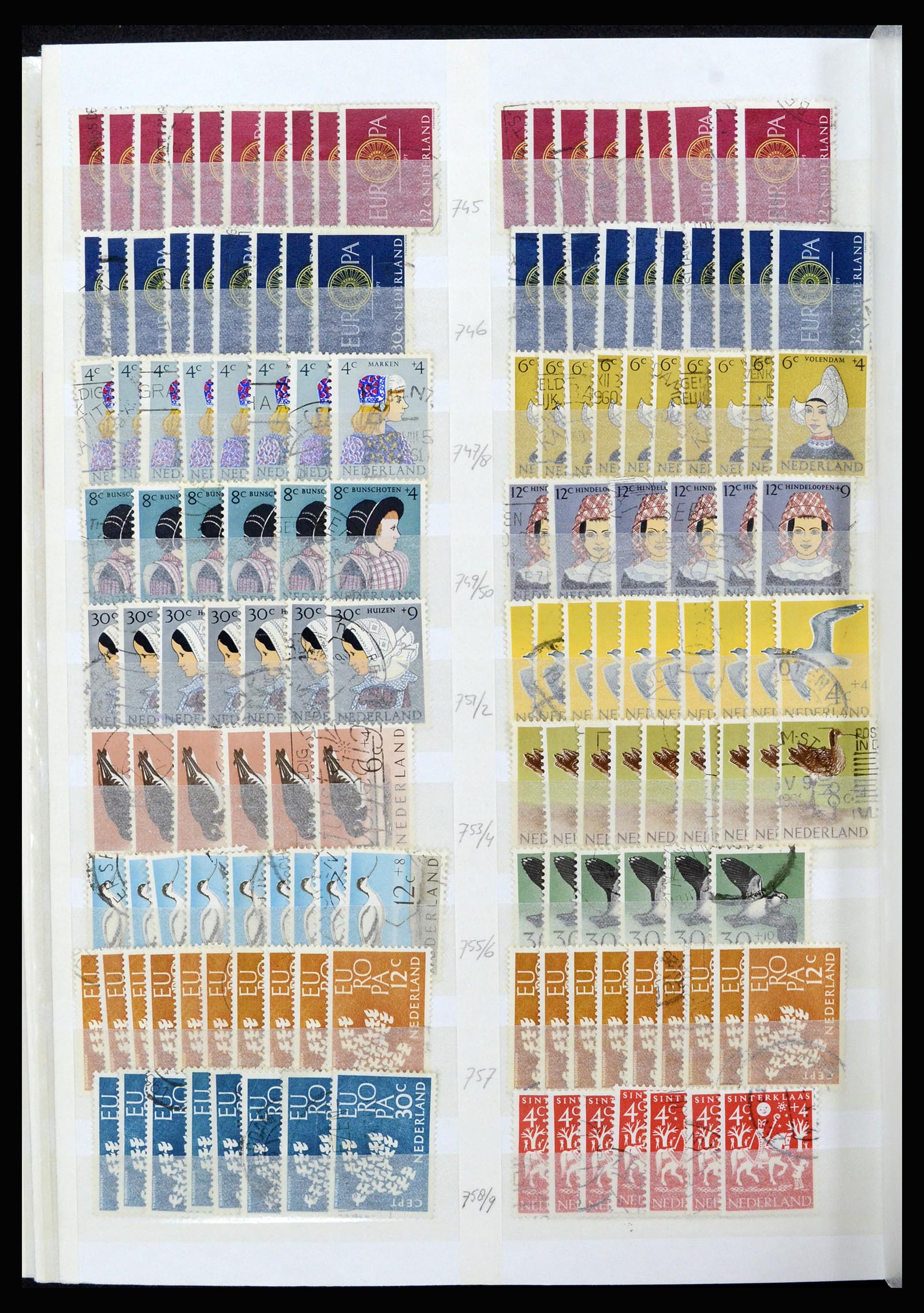 37218 056 - Postzegelverzameling 37218 Nederland 1852-1967.