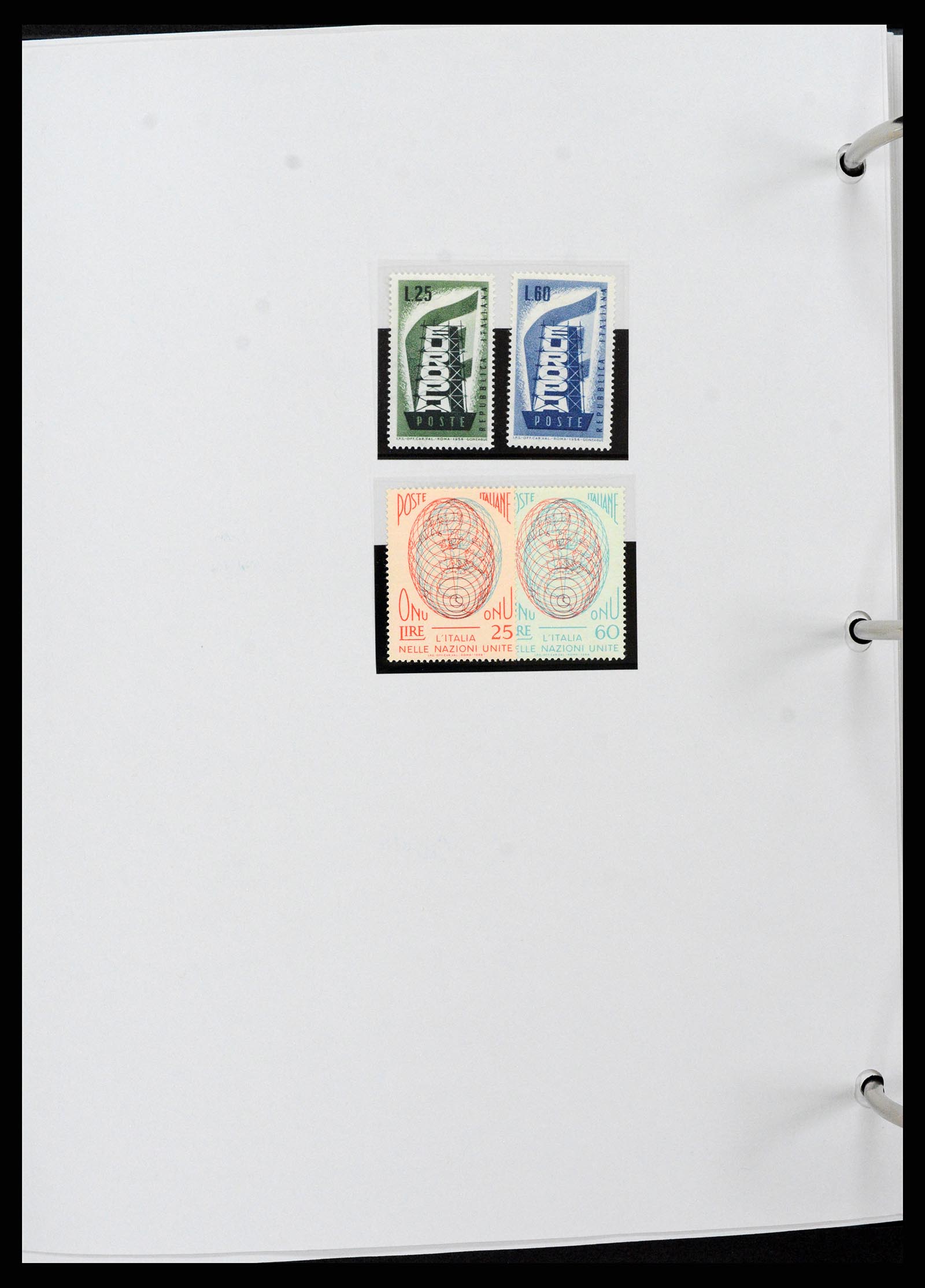 37230 072 - Postzegelverzameling 37230 Italië en gebieden 1862-1990.