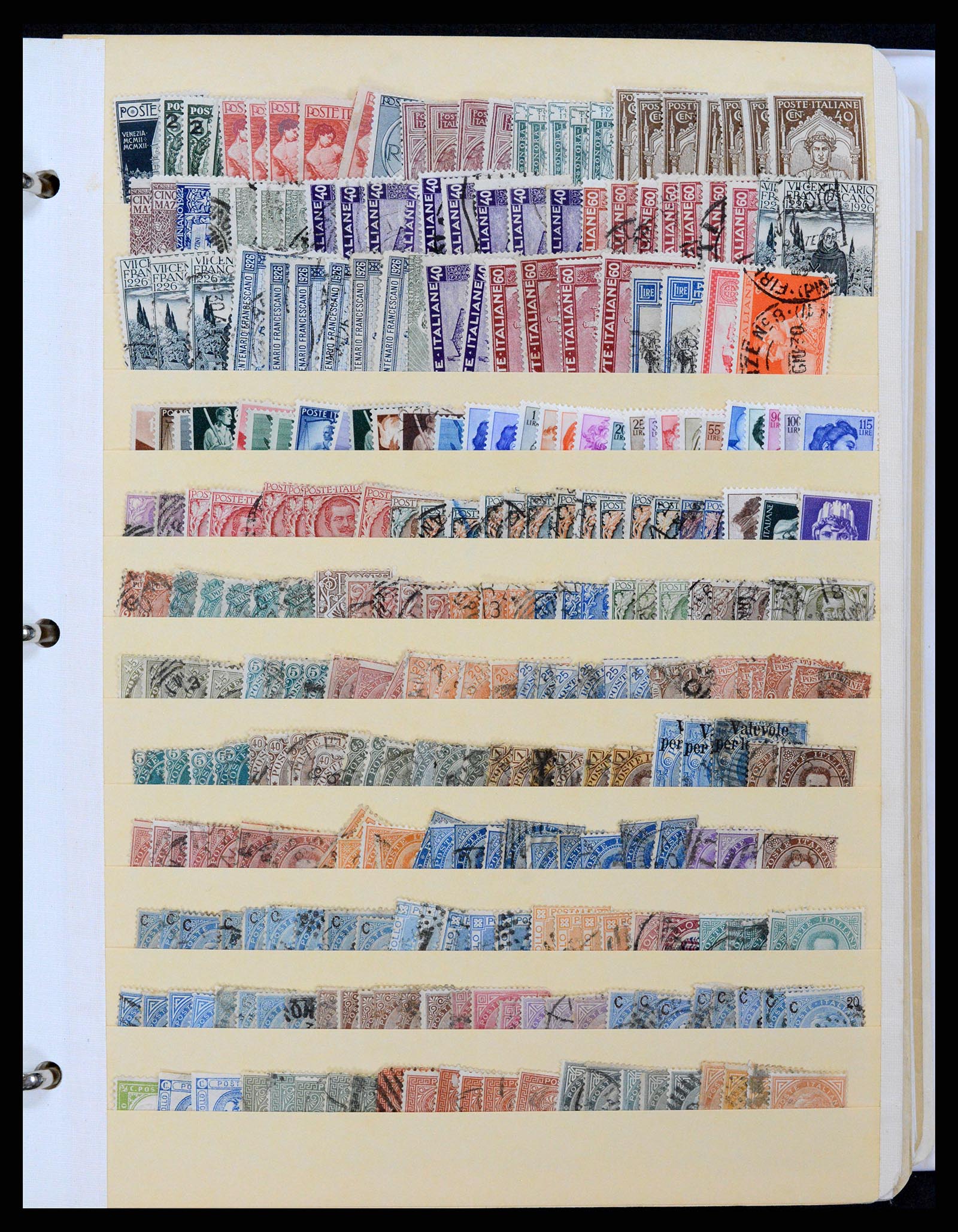 37230 297 - Postzegelverzameling 37230 Italië en gebieden 1862-1990.