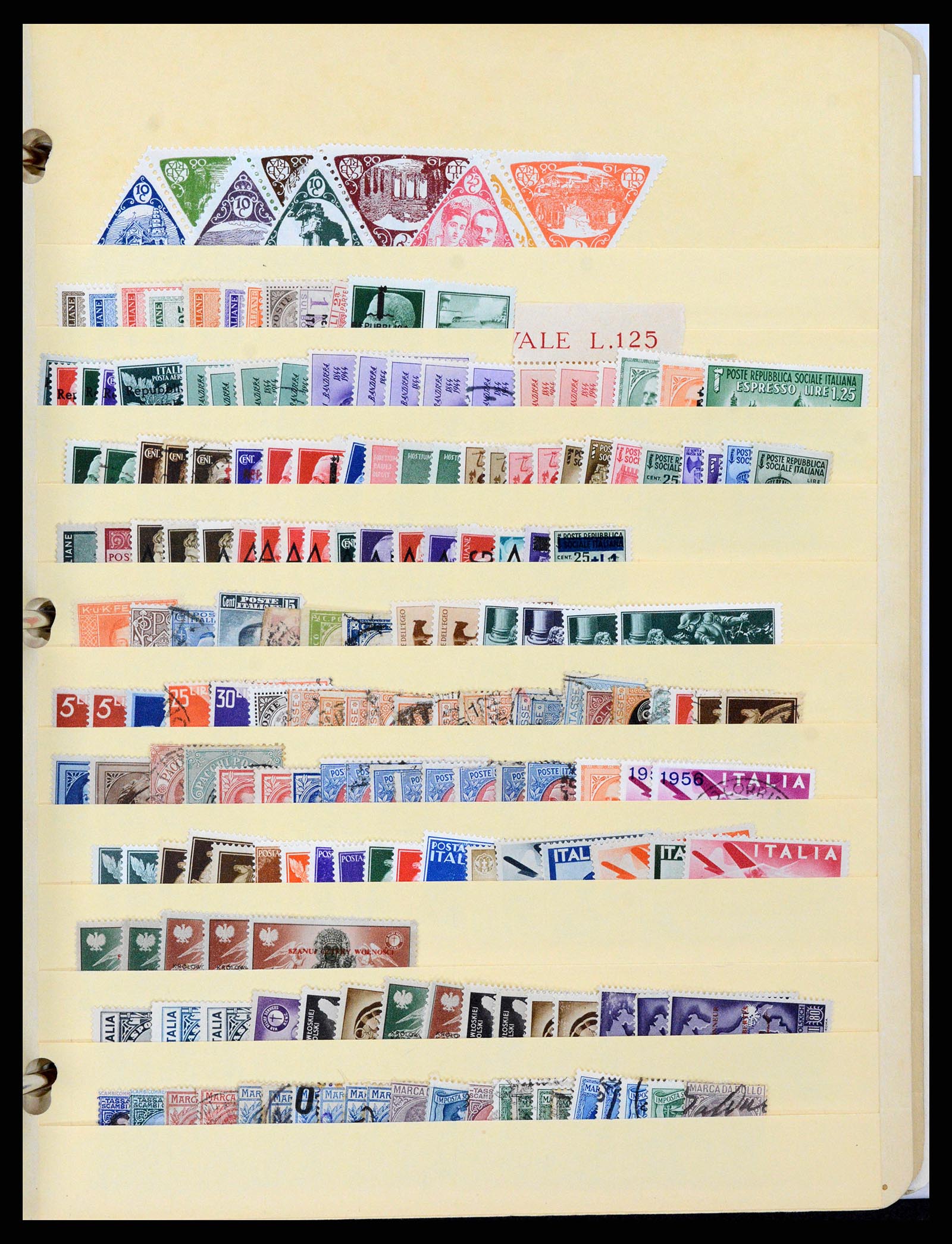37230 312 - Postzegelverzameling 37230 Italië en gebieden 1862-1990.