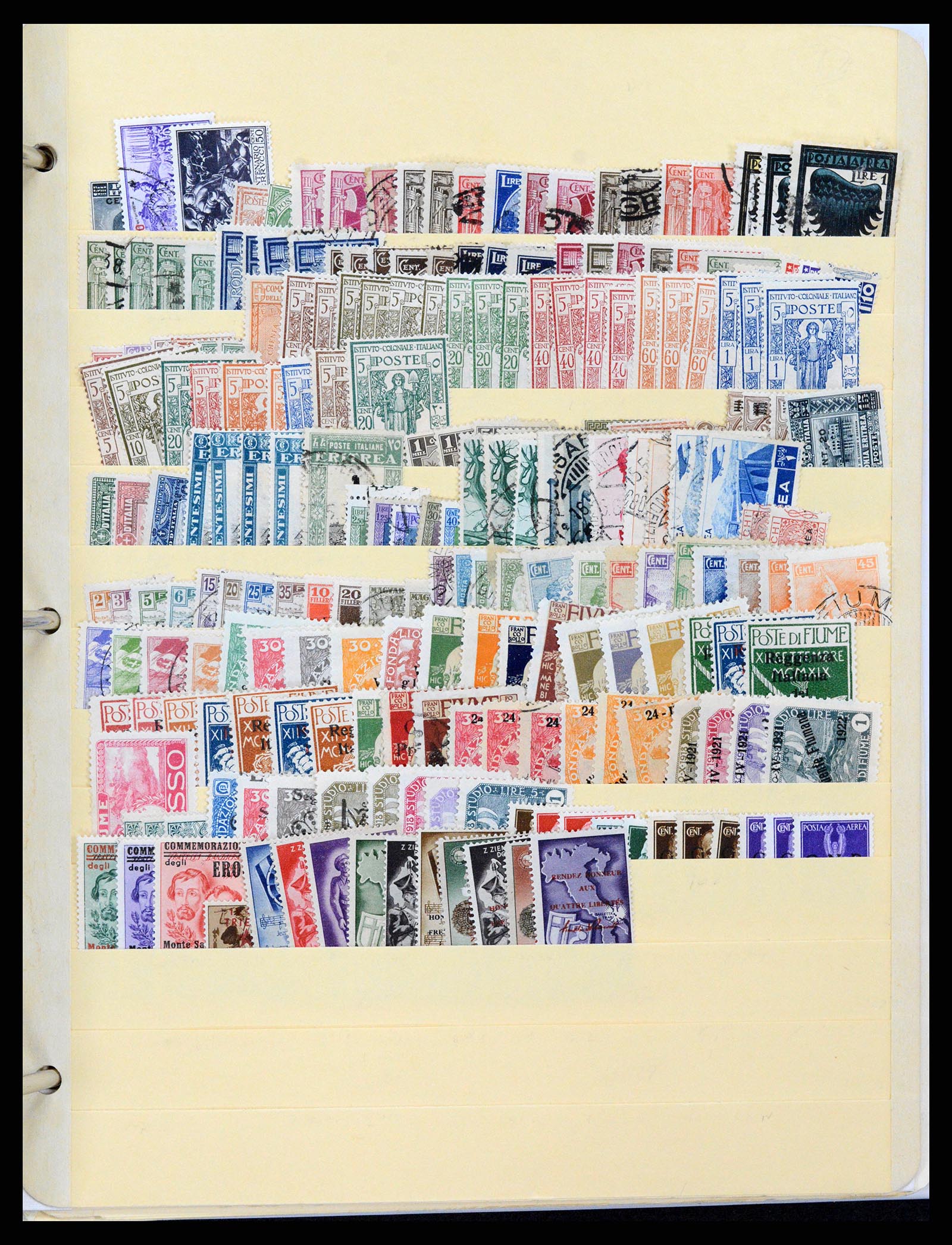 37230 314 - Postzegelverzameling 37230 Italië en gebieden 1862-1990.