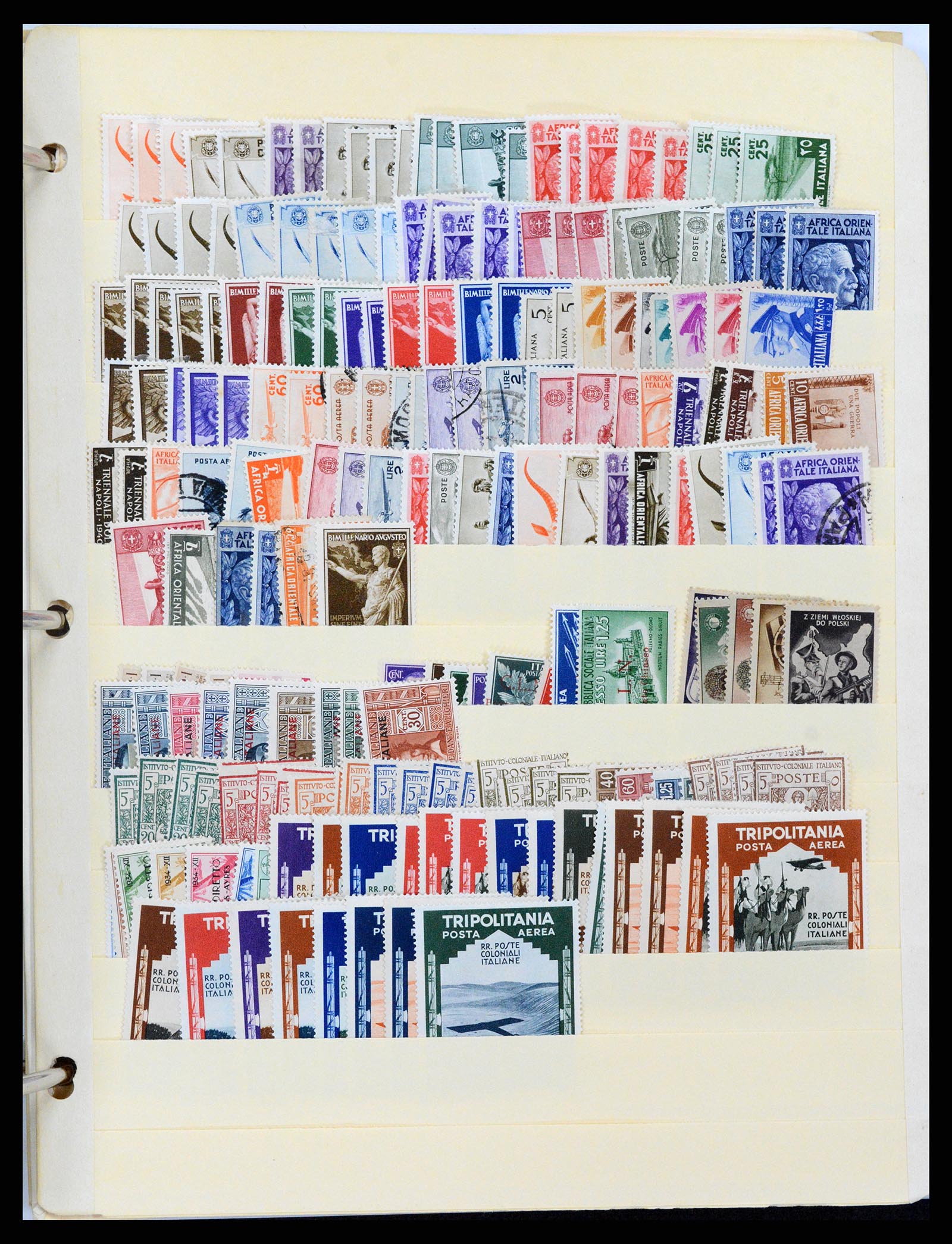37230 316 - Postzegelverzameling 37230 Italië en gebieden 1862-1990.