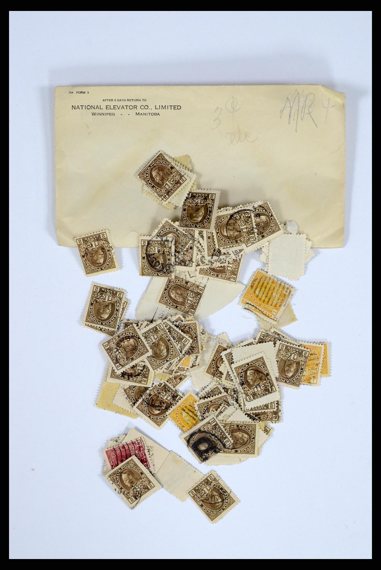 37243 401 - Postzegelverzameling 37243 Canada 1868-1955.