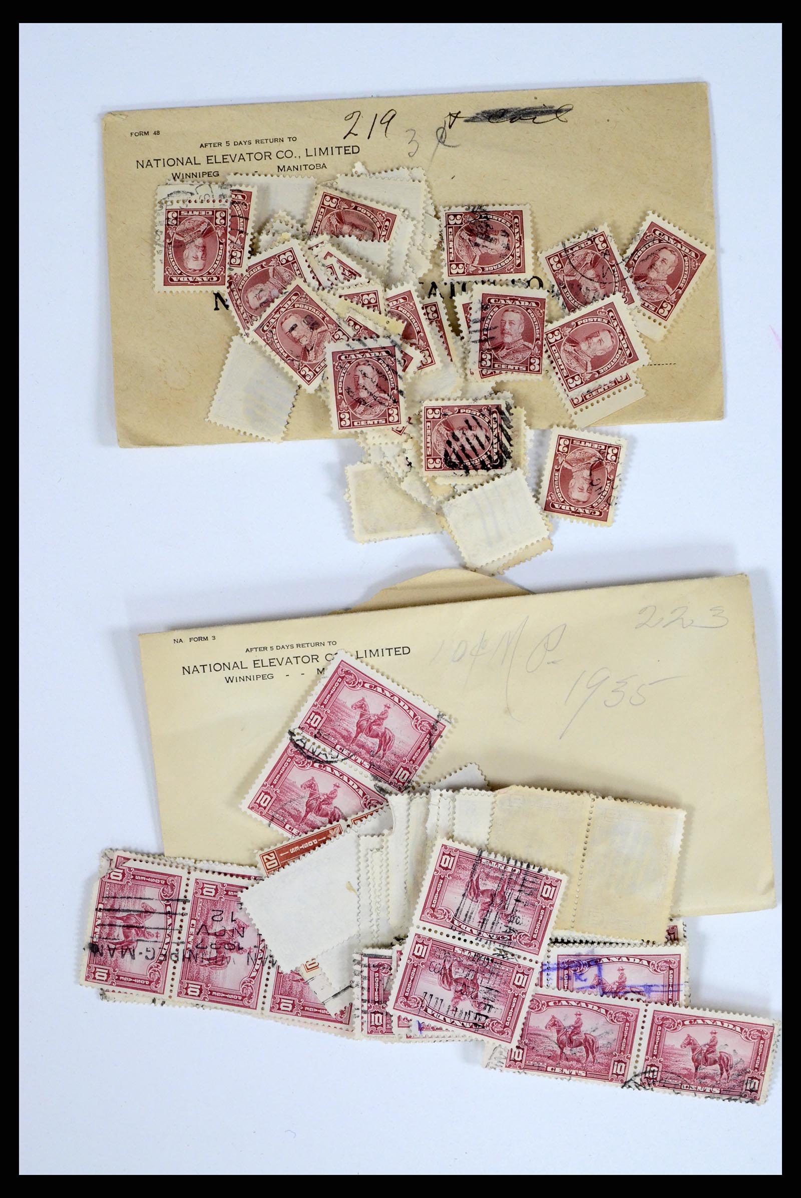 37243 423 - Postzegelverzameling 37243 Canada 1868-1955.