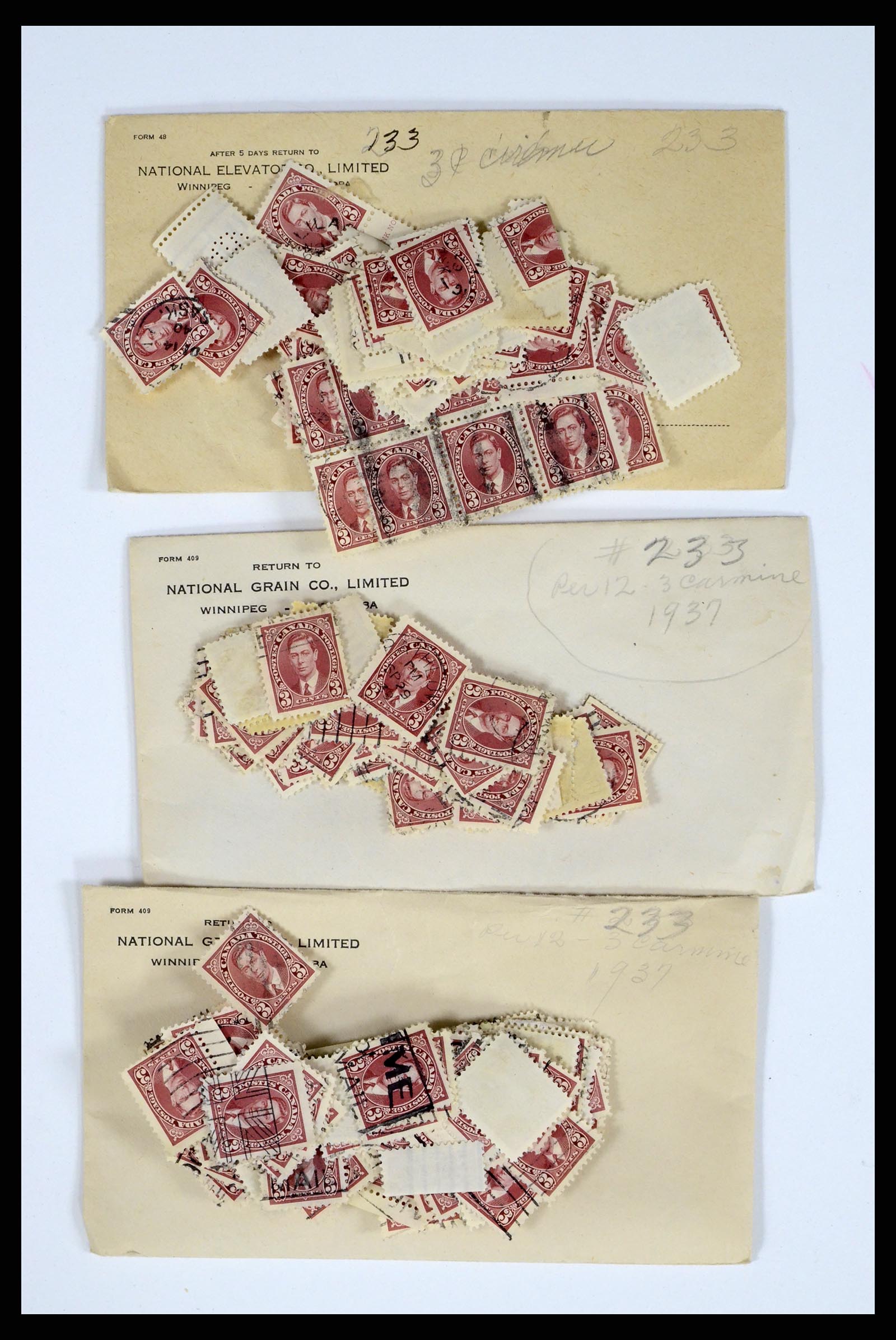 37243 426 - Stamp collection 37243 Canada 1868-1955.