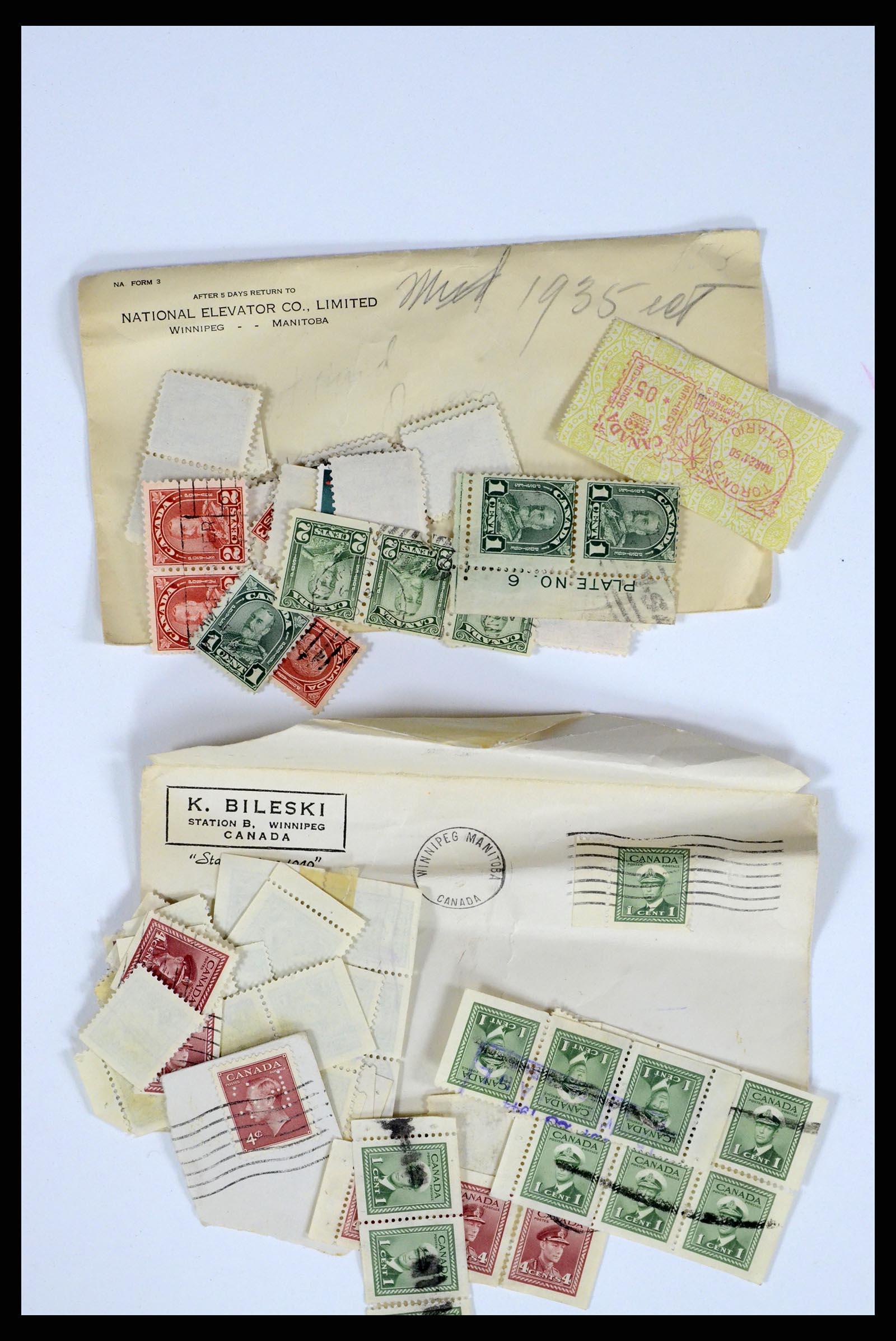 37243 430 - Stamp collection 37243 Canada 1868-1955.