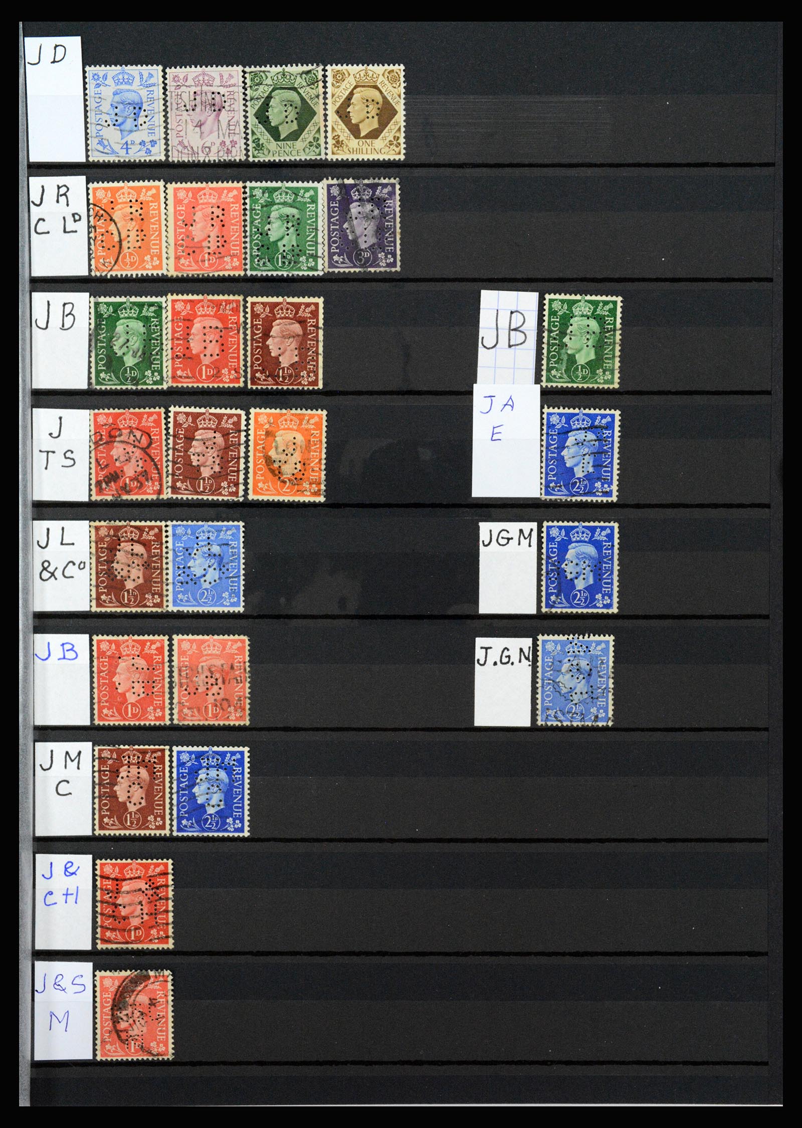 37248 013 - Postzegelverzameling 37248 Engeland perfins George VI 1936-1952.