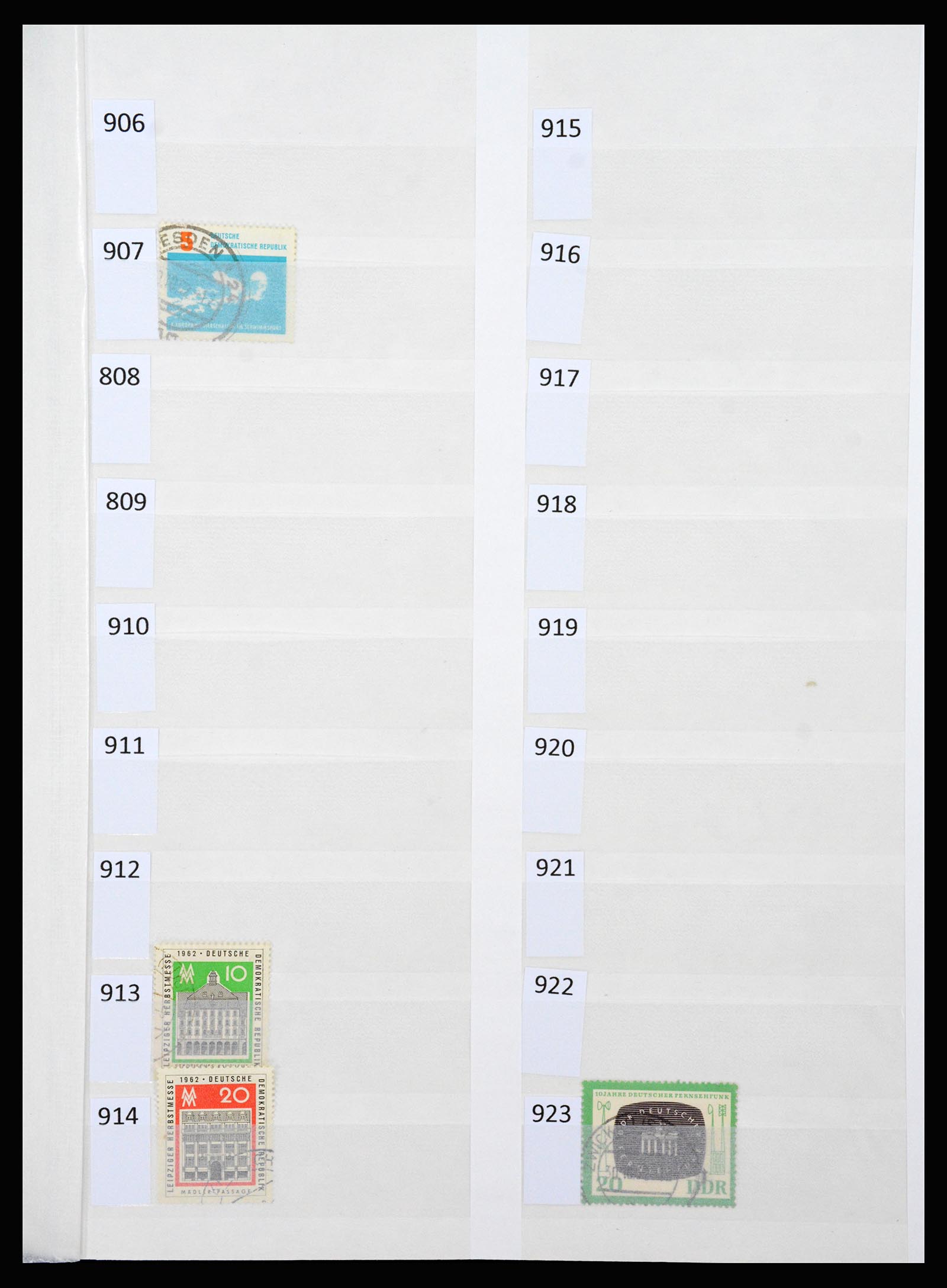 37253 038 - Postzegelverzameling 37253 DDR 1949-1990.