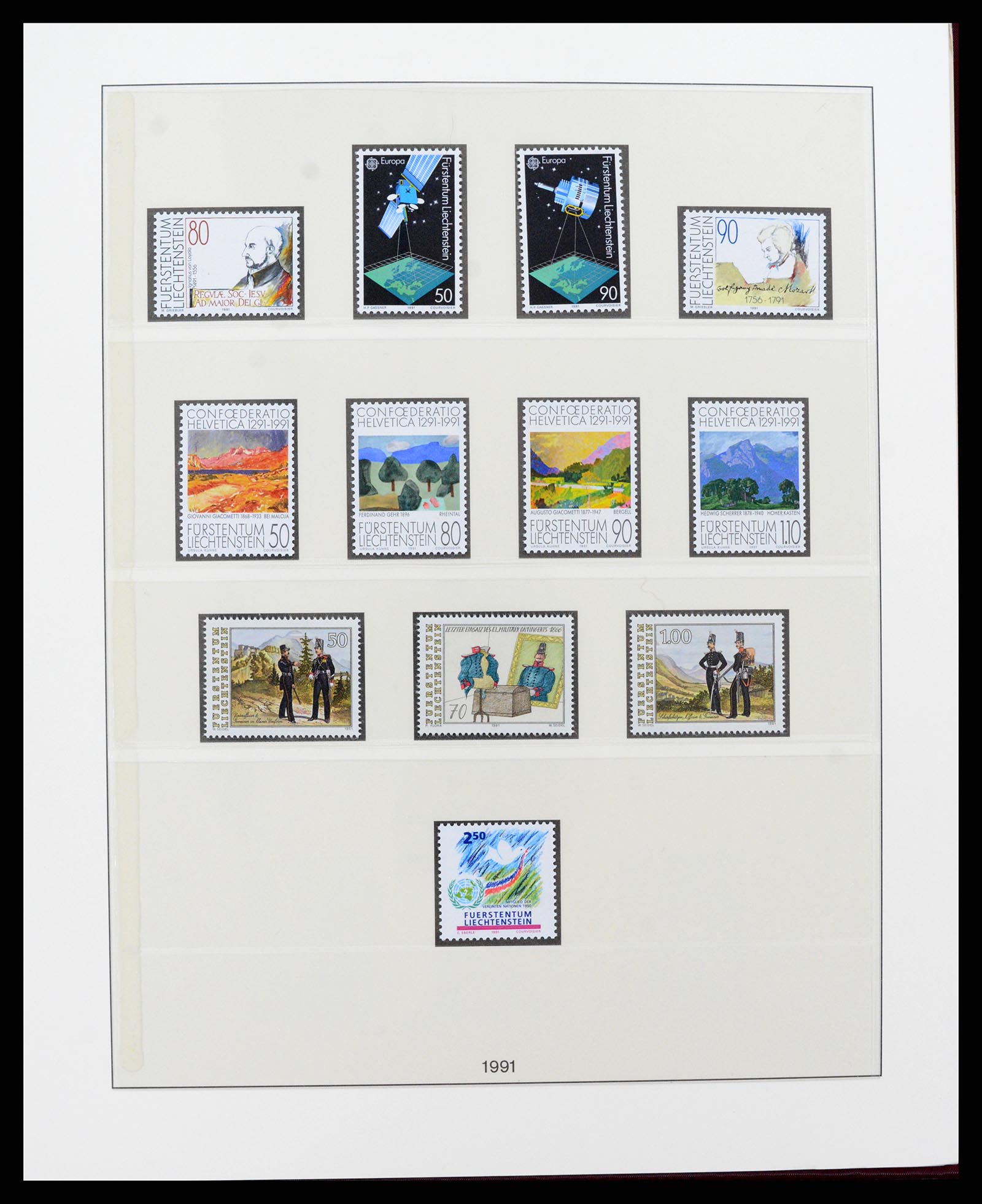 37293 126 - Postzegelverzameling 37293 Liechtenstein 1912-2003.