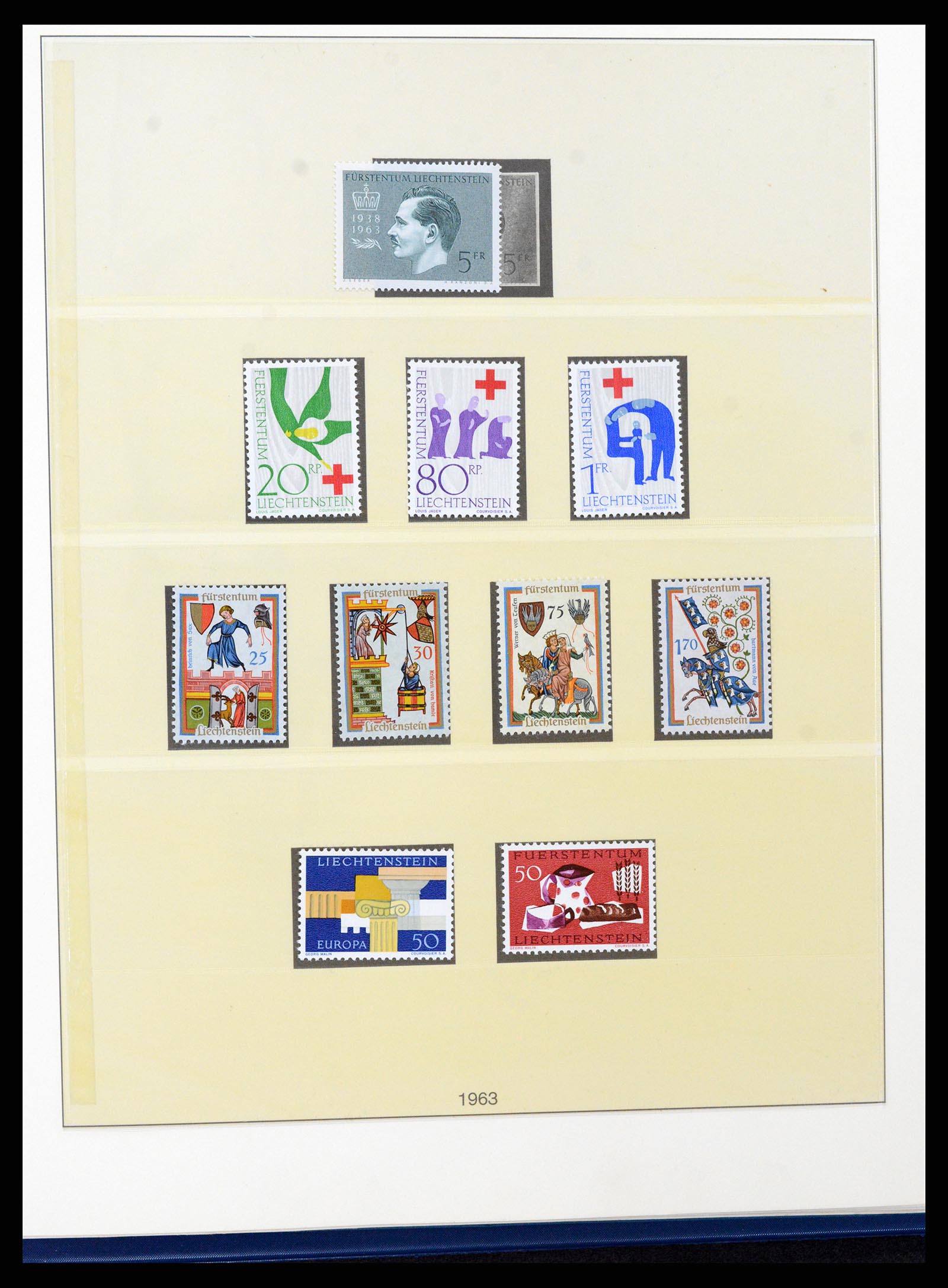 37295 040 - Postzegelverzameling 37295 Liechtenstein 1912-2009.