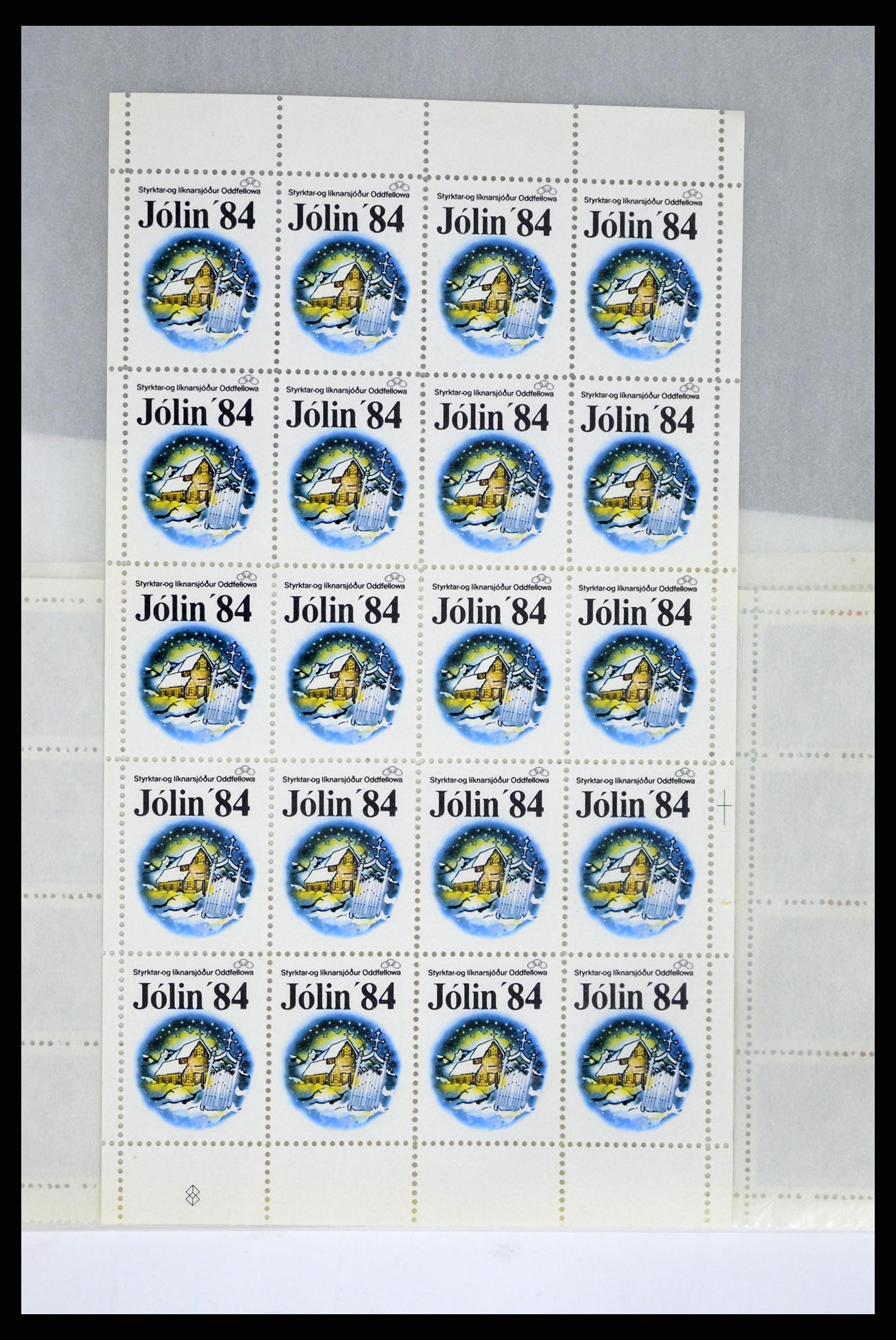 37305 996 - Stamp collection 37305 Scandinavi julstamps from 1904.