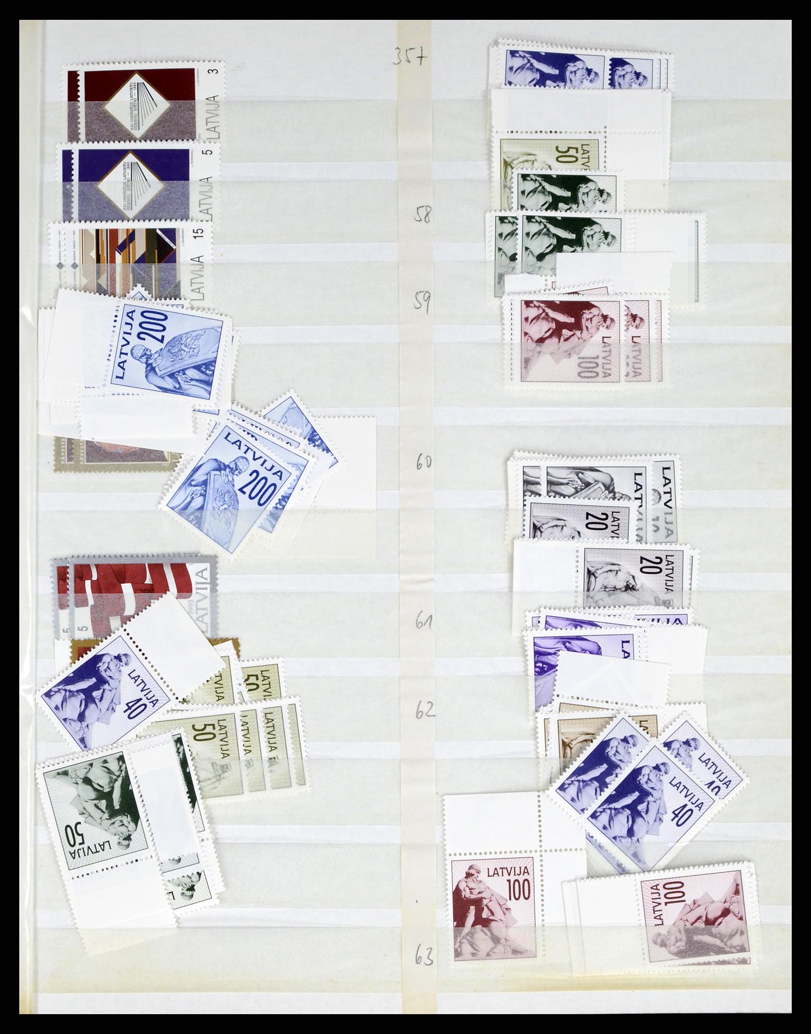 37312 009 - Postzegelverzameling 37312 Letland en Litouwen 1990-2000.