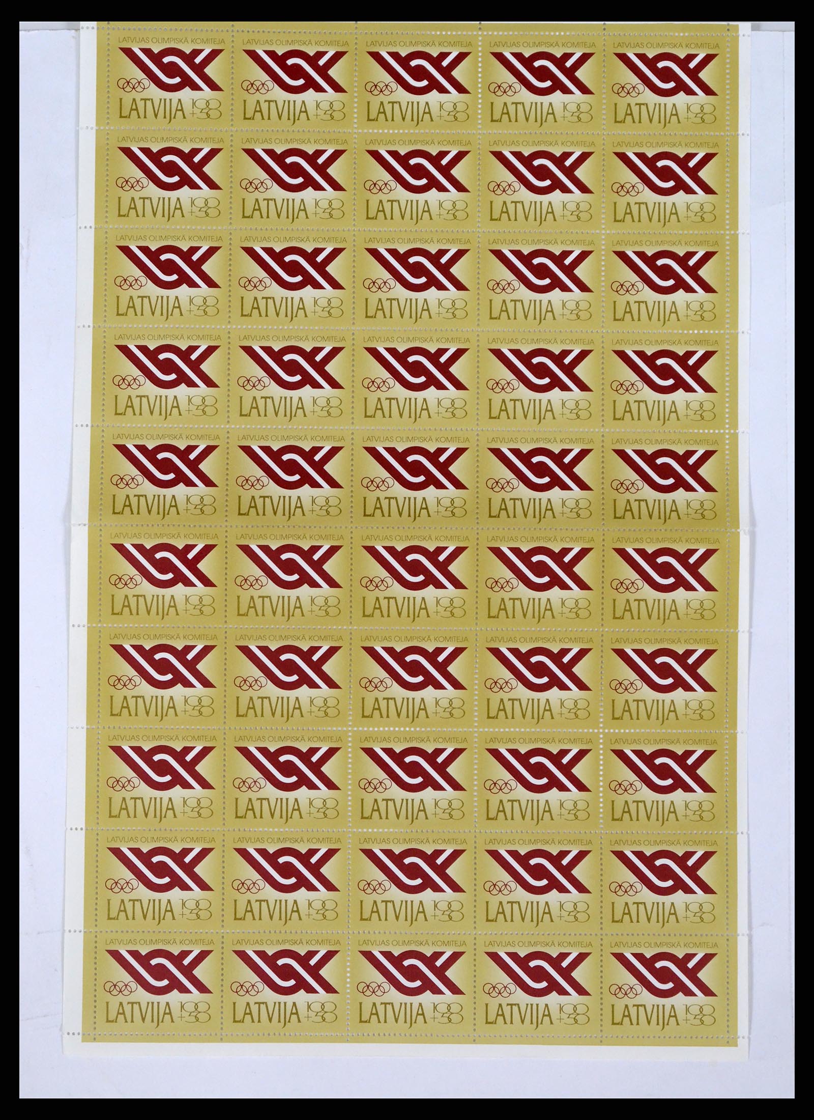 37312 011 - Postzegelverzameling 37312 Letland en Litouwen 1990-2000.