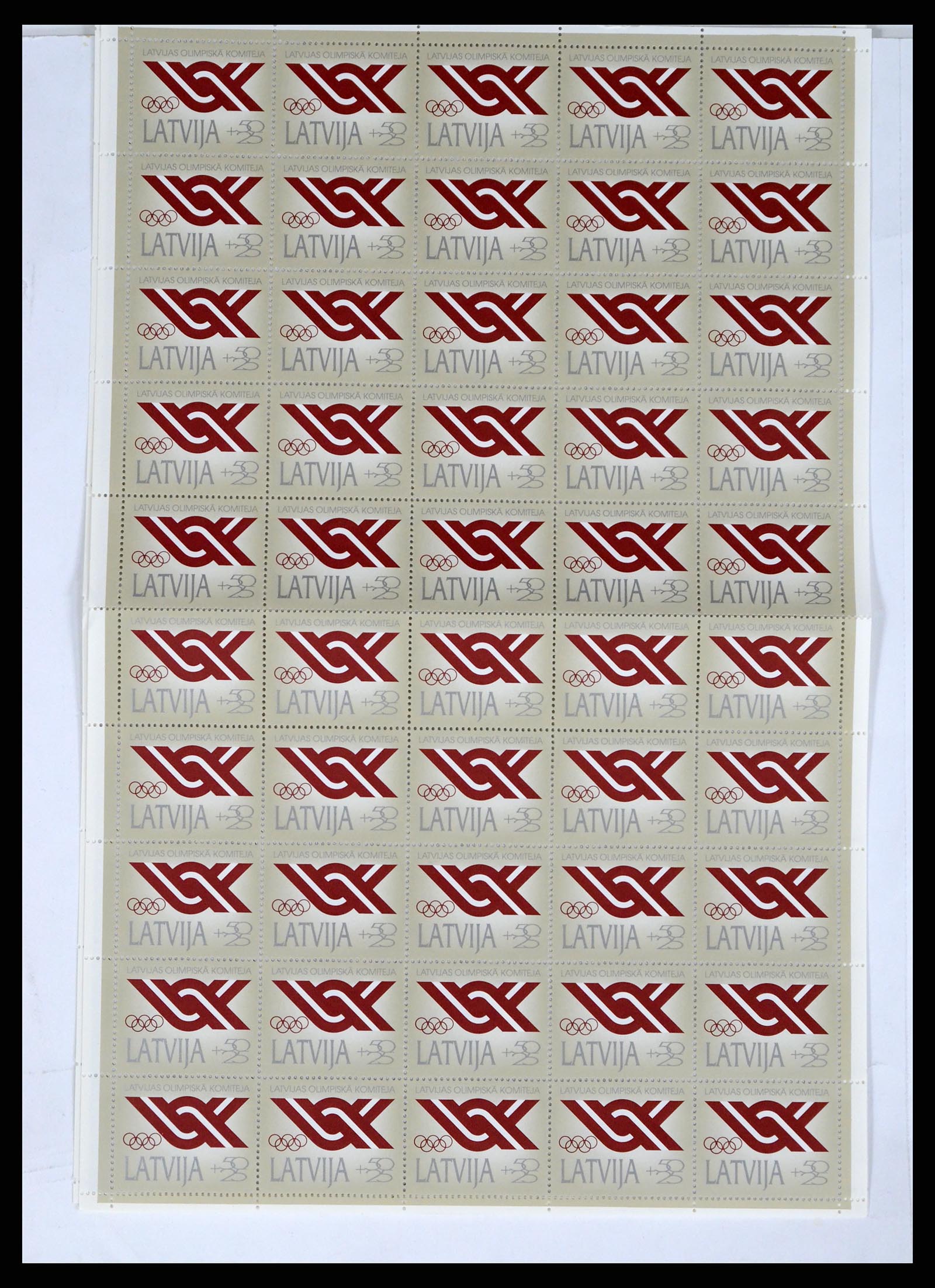 37312 013 - Postzegelverzameling 37312 Letland en Litouwen 1990-2000.