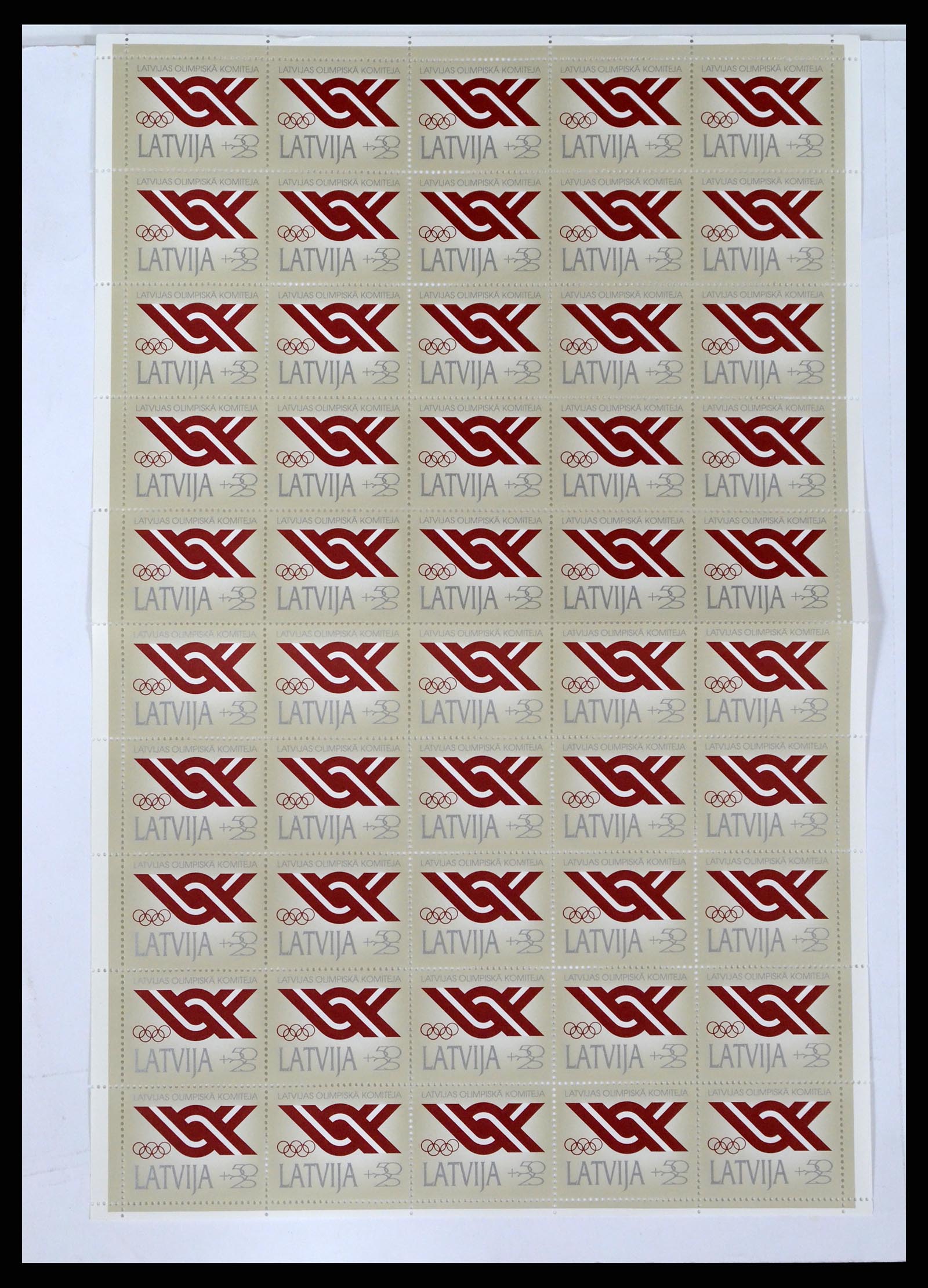 37312 014 - Postzegelverzameling 37312 Letland en Litouwen 1990-2000.