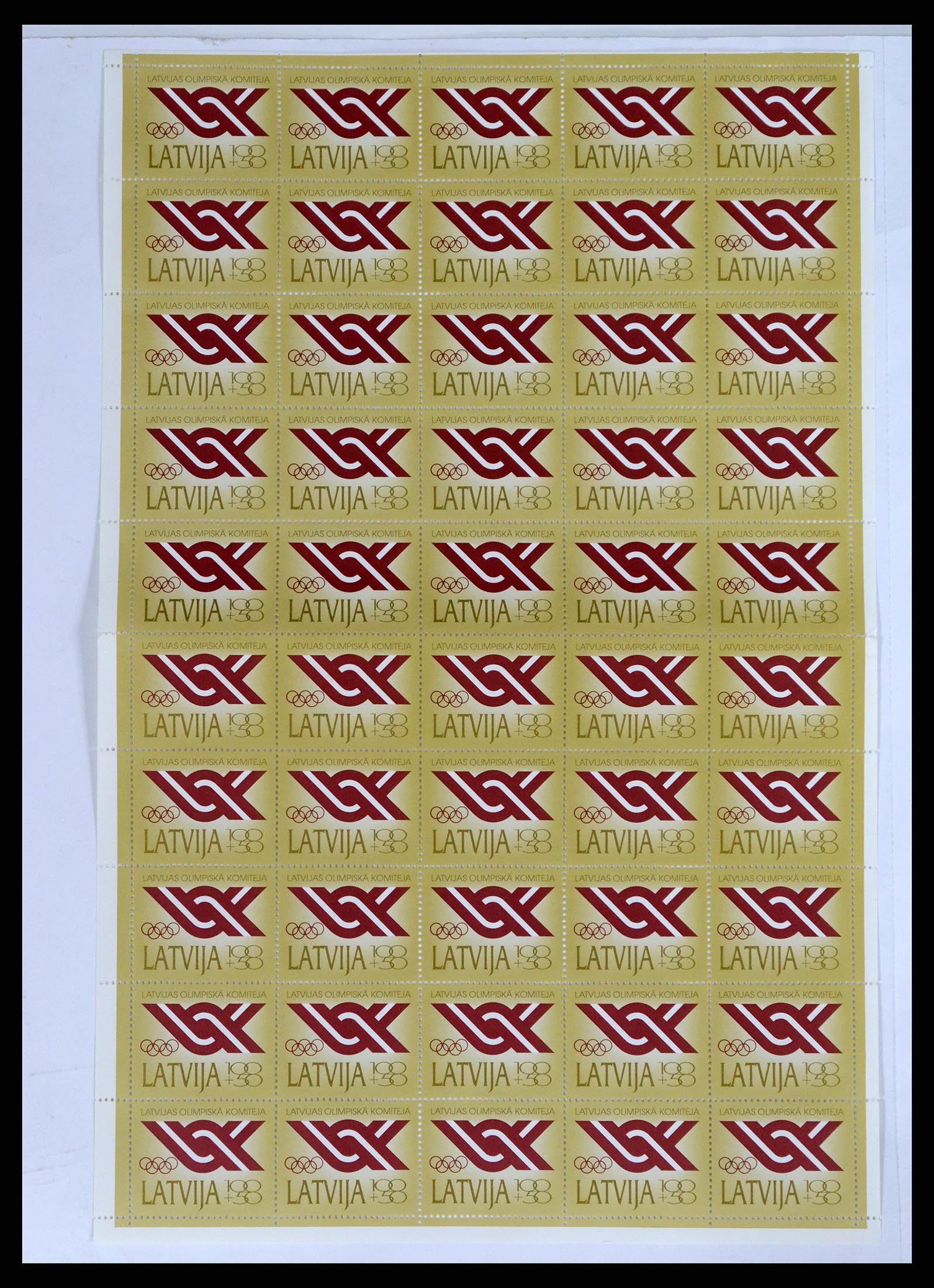 37312 020 - Postzegelverzameling 37312 Letland en Litouwen 1990-2000.