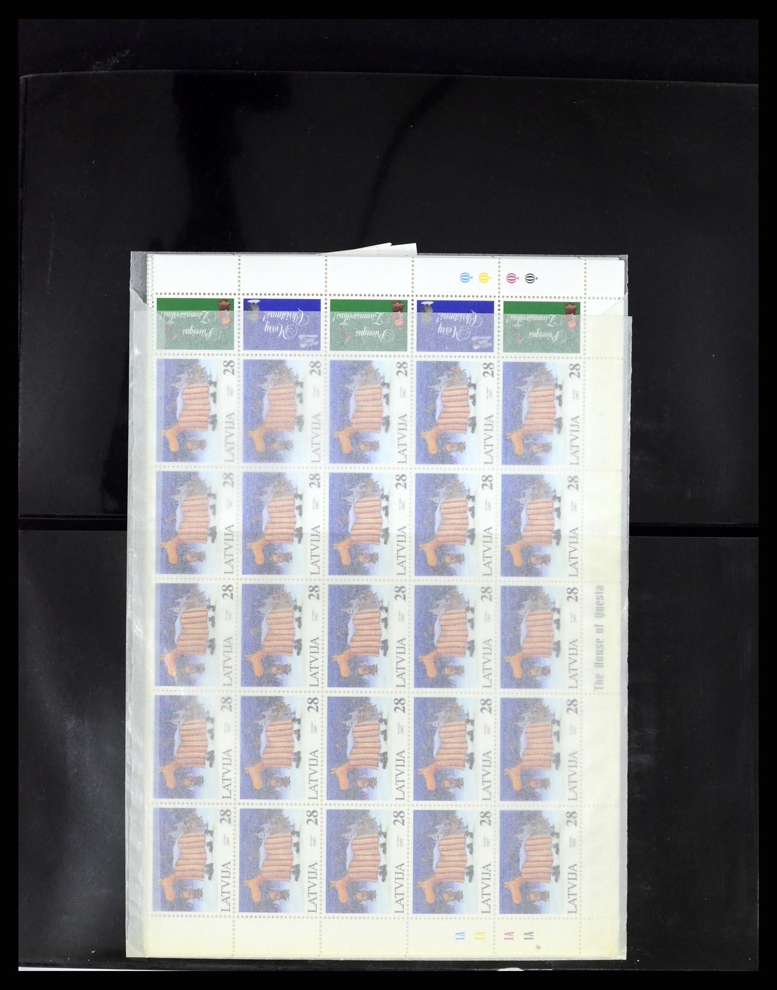 37312 061 - Postzegelverzameling 37312 Letland en Litouwen 1990-2000.