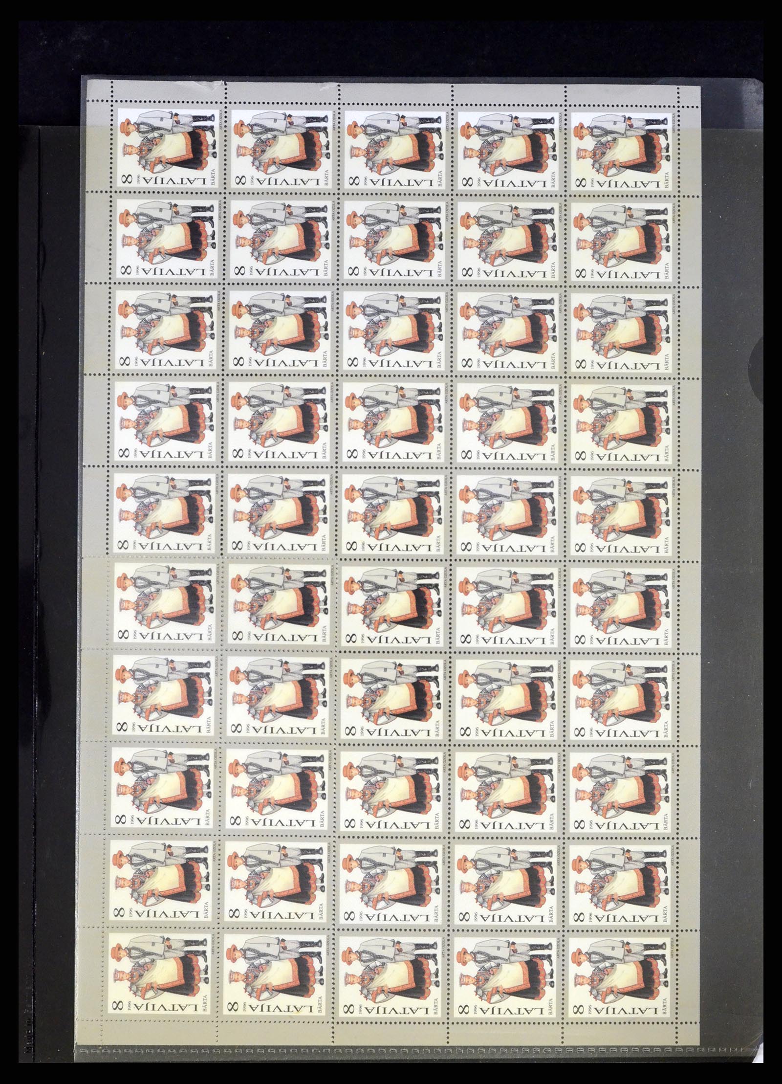37312 078 - Postzegelverzameling 37312 Letland en Litouwen 1990-2000.