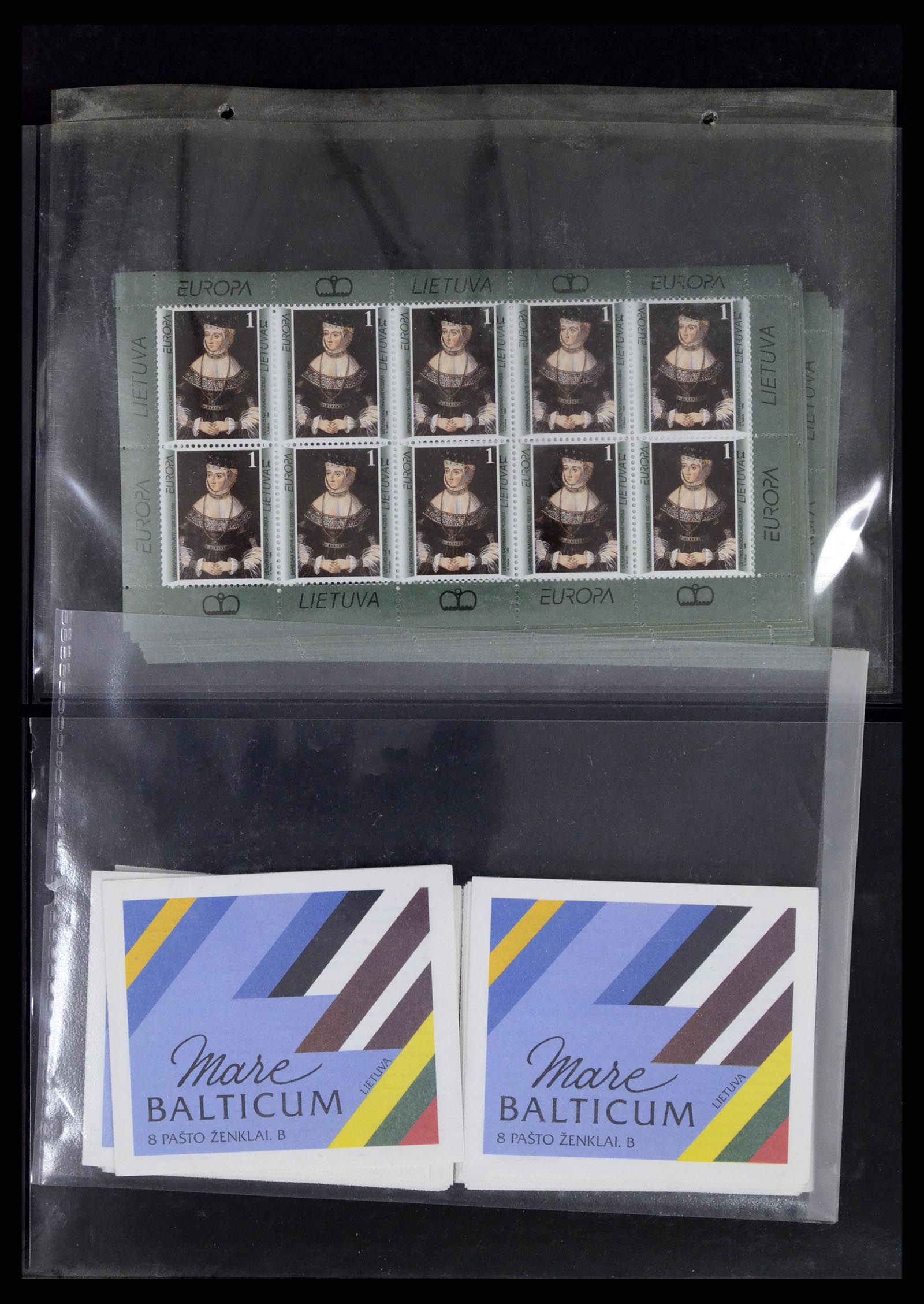 37312 147 - Postzegelverzameling 37312 Letland en Litouwen 1990-2000.