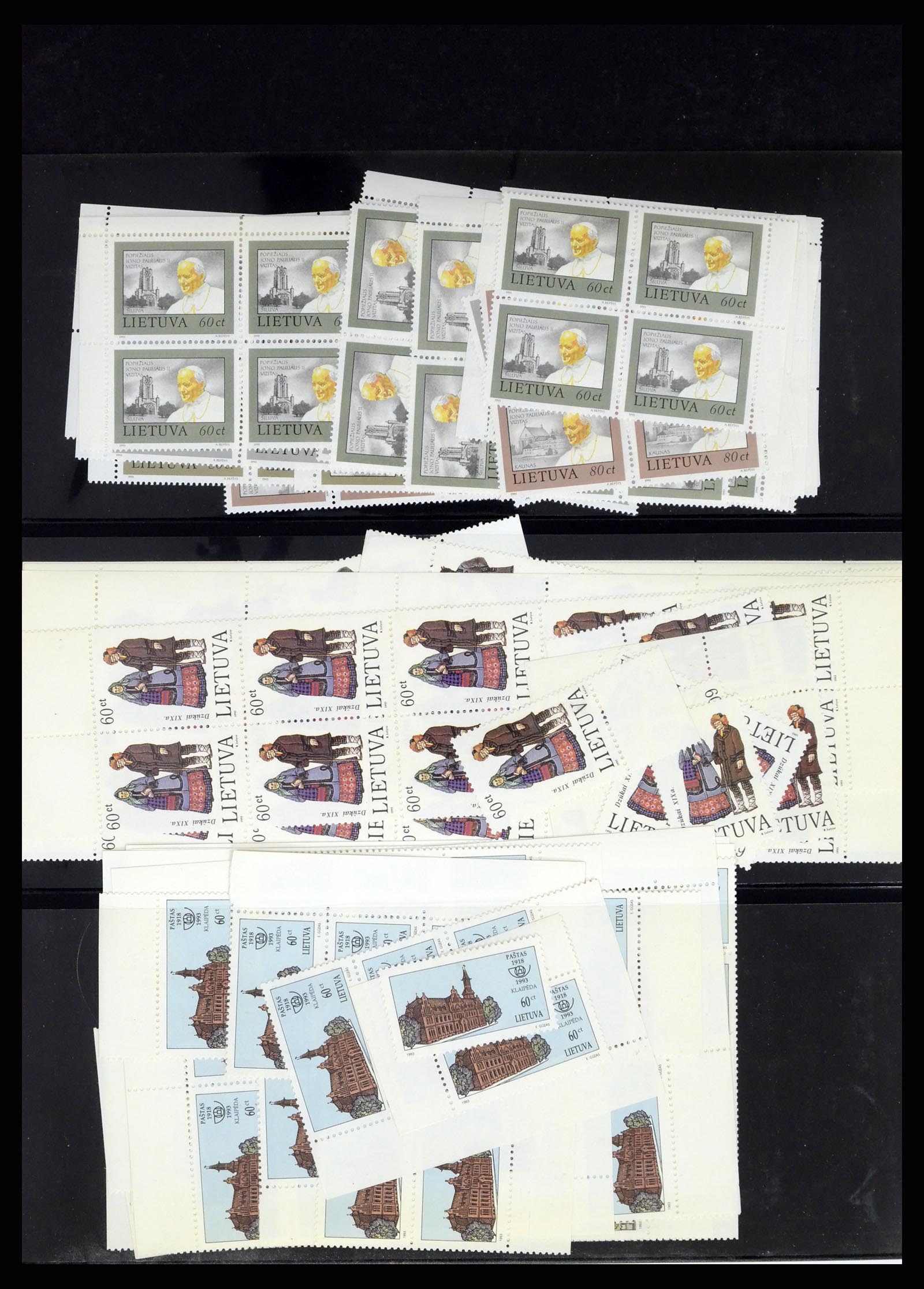 37312 165 - Postzegelverzameling 37312 Letland en Litouwen 1990-2000.
