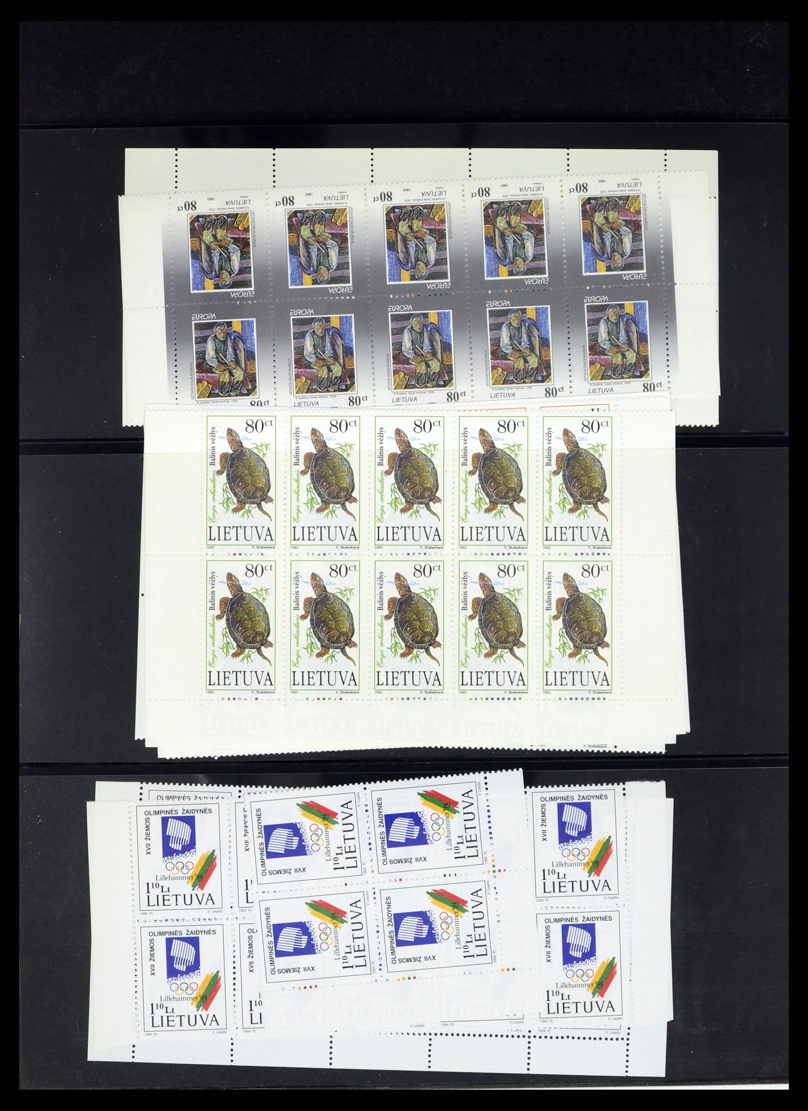 37312 166 - Postzegelverzameling 37312 Letland en Litouwen 1990-2000.