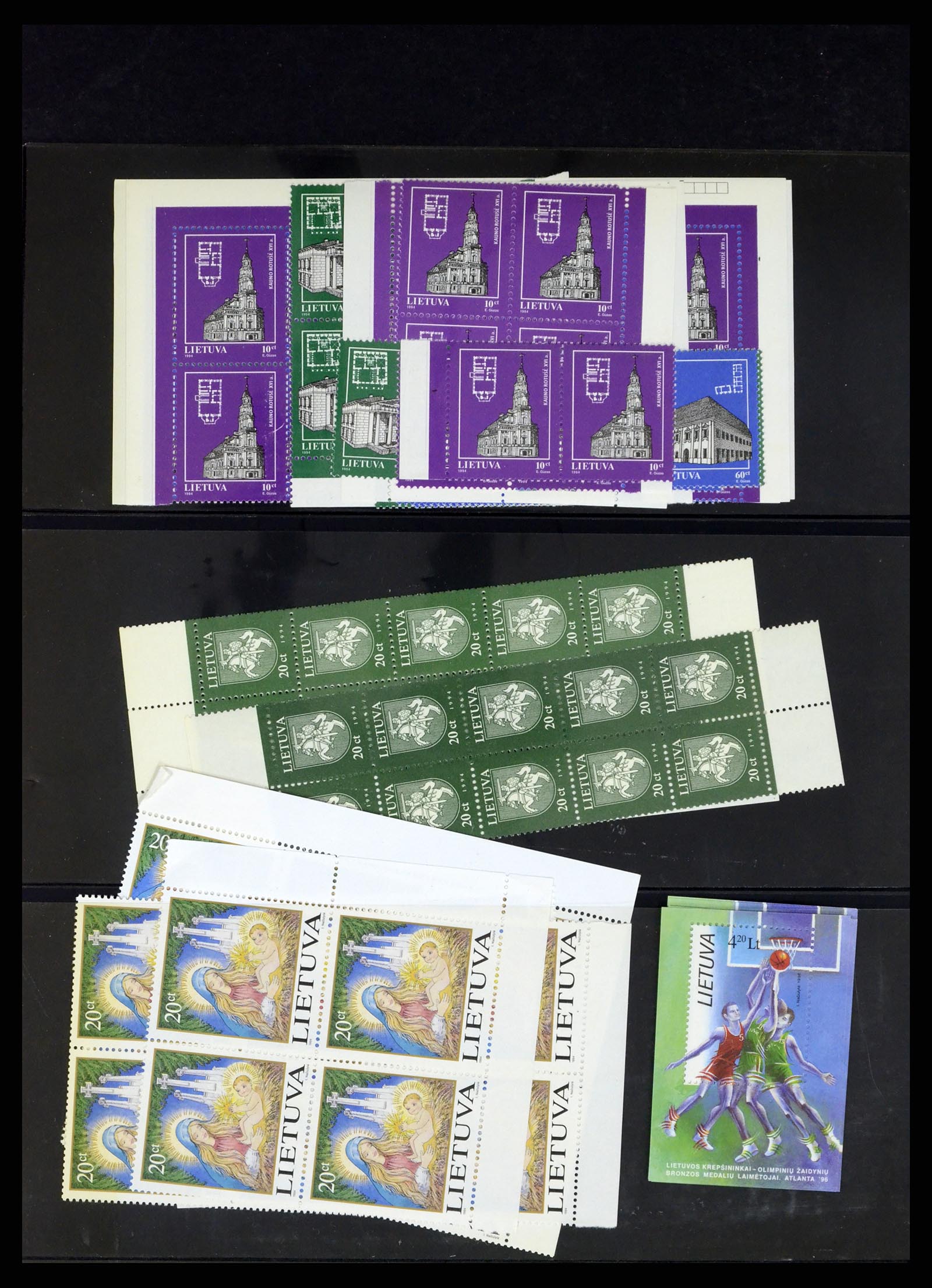 37312 168 - Postzegelverzameling 37312 Letland en Litouwen 1990-2000.