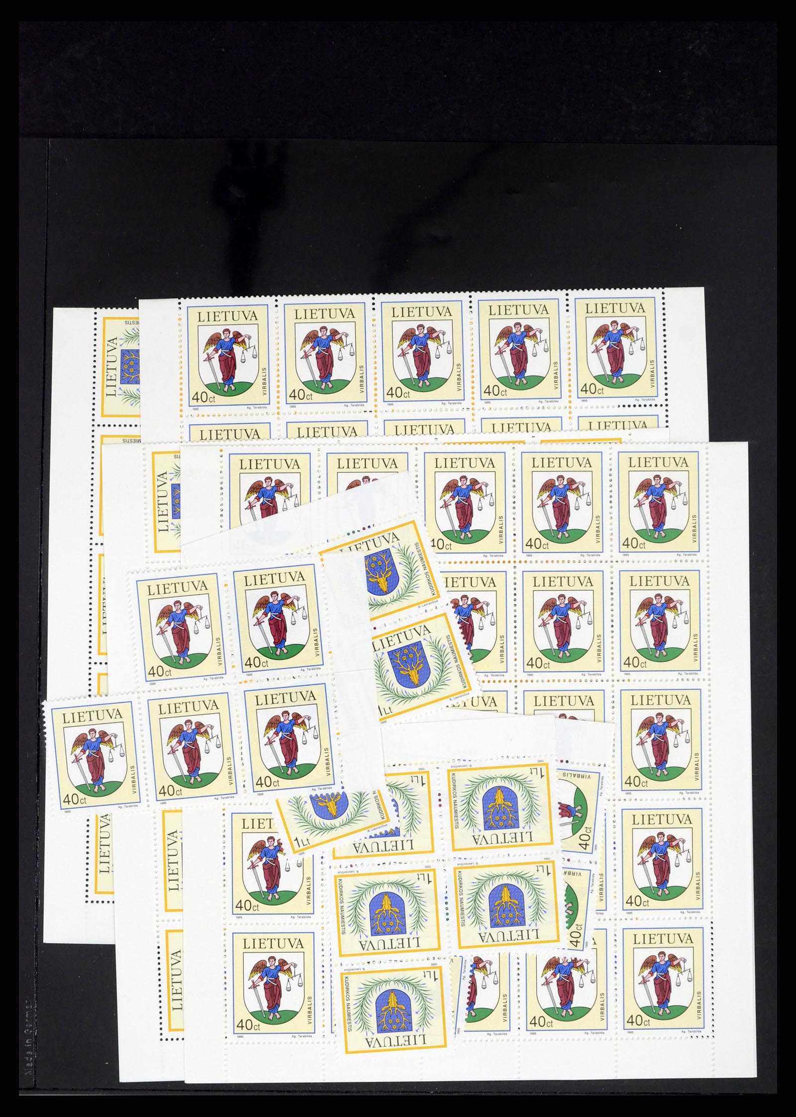 37312 175 - Postzegelverzameling 37312 Letland en Litouwen 1990-2000.