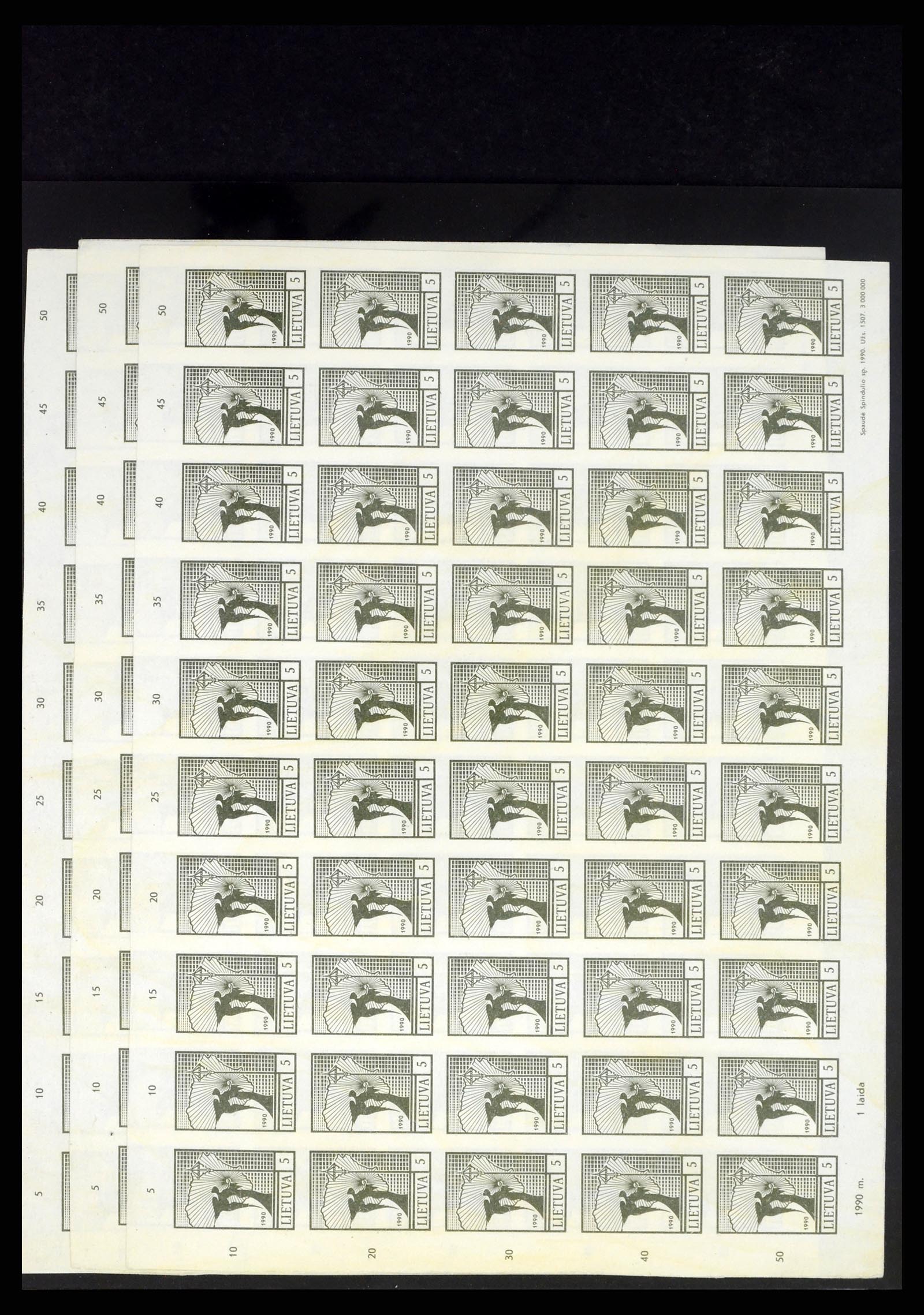 37312 185 - Postzegelverzameling 37312 Letland en Litouwen 1990-2000.