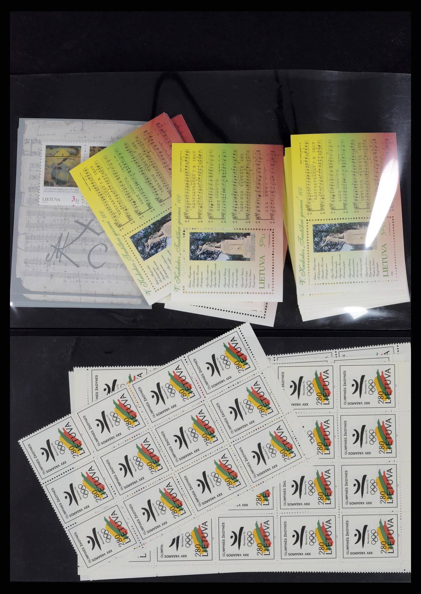 37312 189 - Postzegelverzameling 37312 Letland en Litouwen 1990-2000.