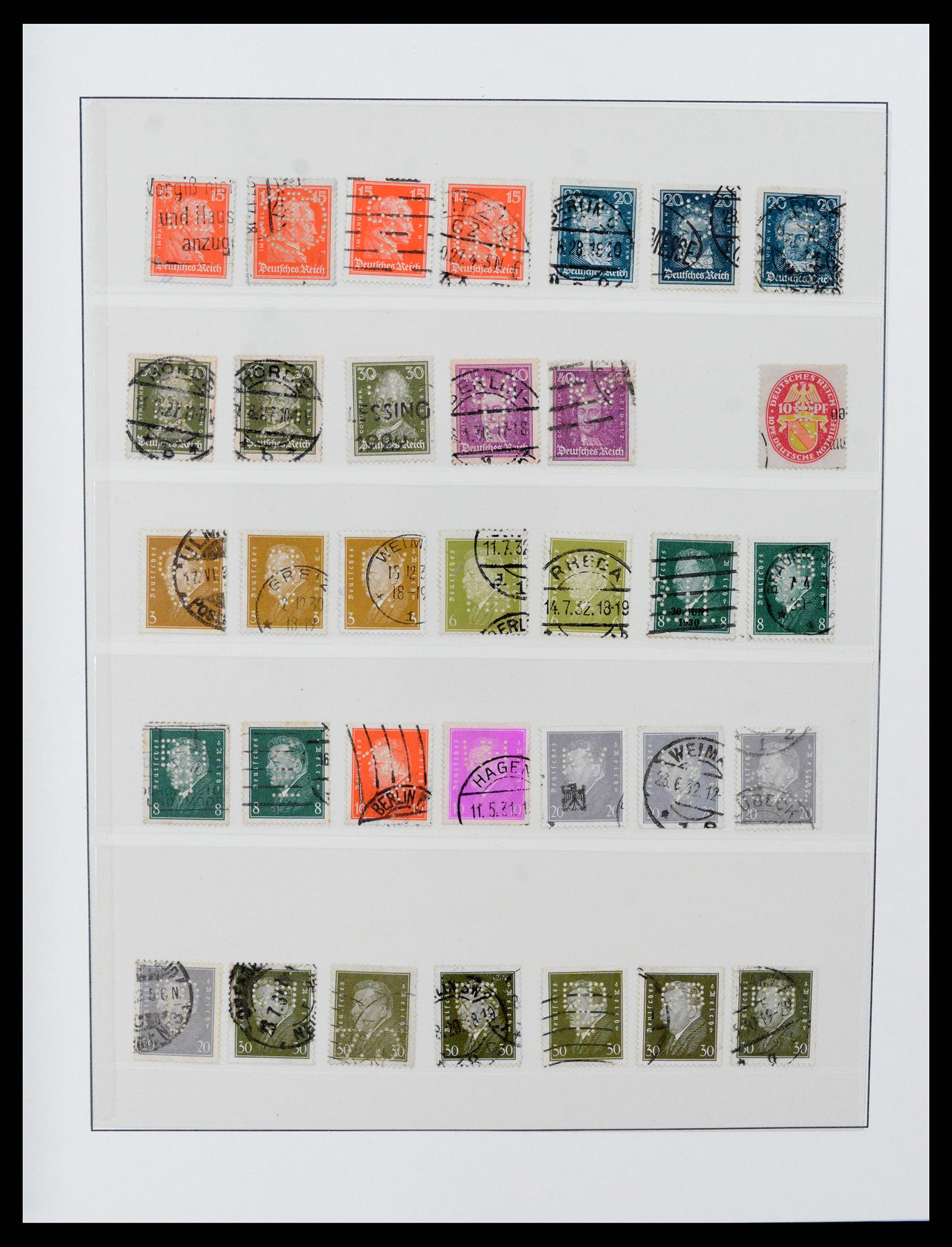 37317 024 - Postzegelverzameling 37317 Wereld perfins 1880-1960.