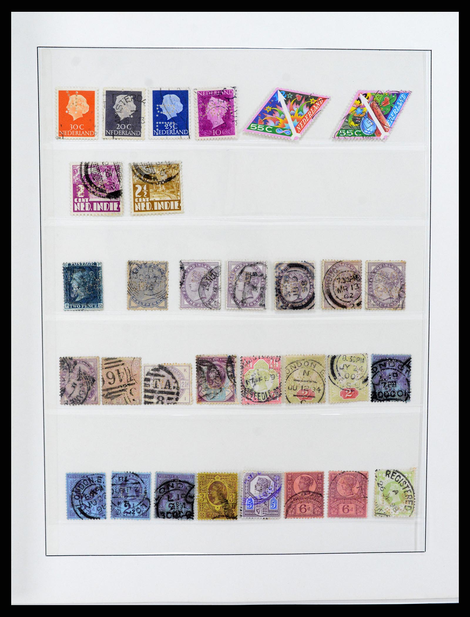 37317 033 - Postzegelverzameling 37317 Wereld perfins 1880-1960.