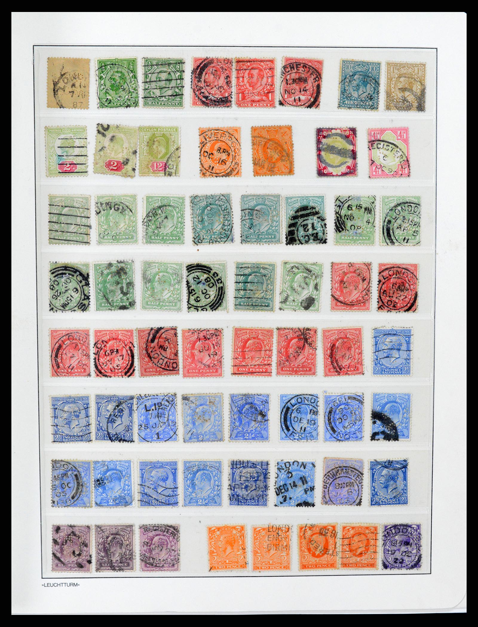 37317 034 - Postzegelverzameling 37317 Wereld perfins 1880-1960.