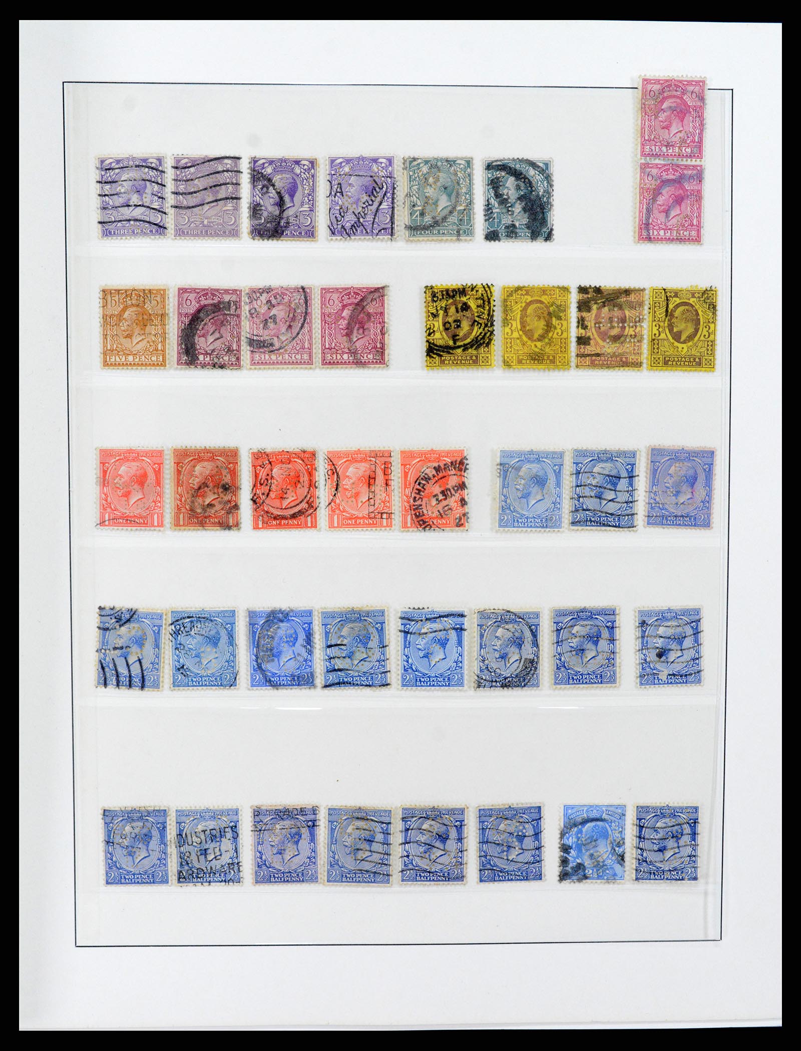 37317 035 - Postzegelverzameling 37317 Wereld perfins 1880-1960.