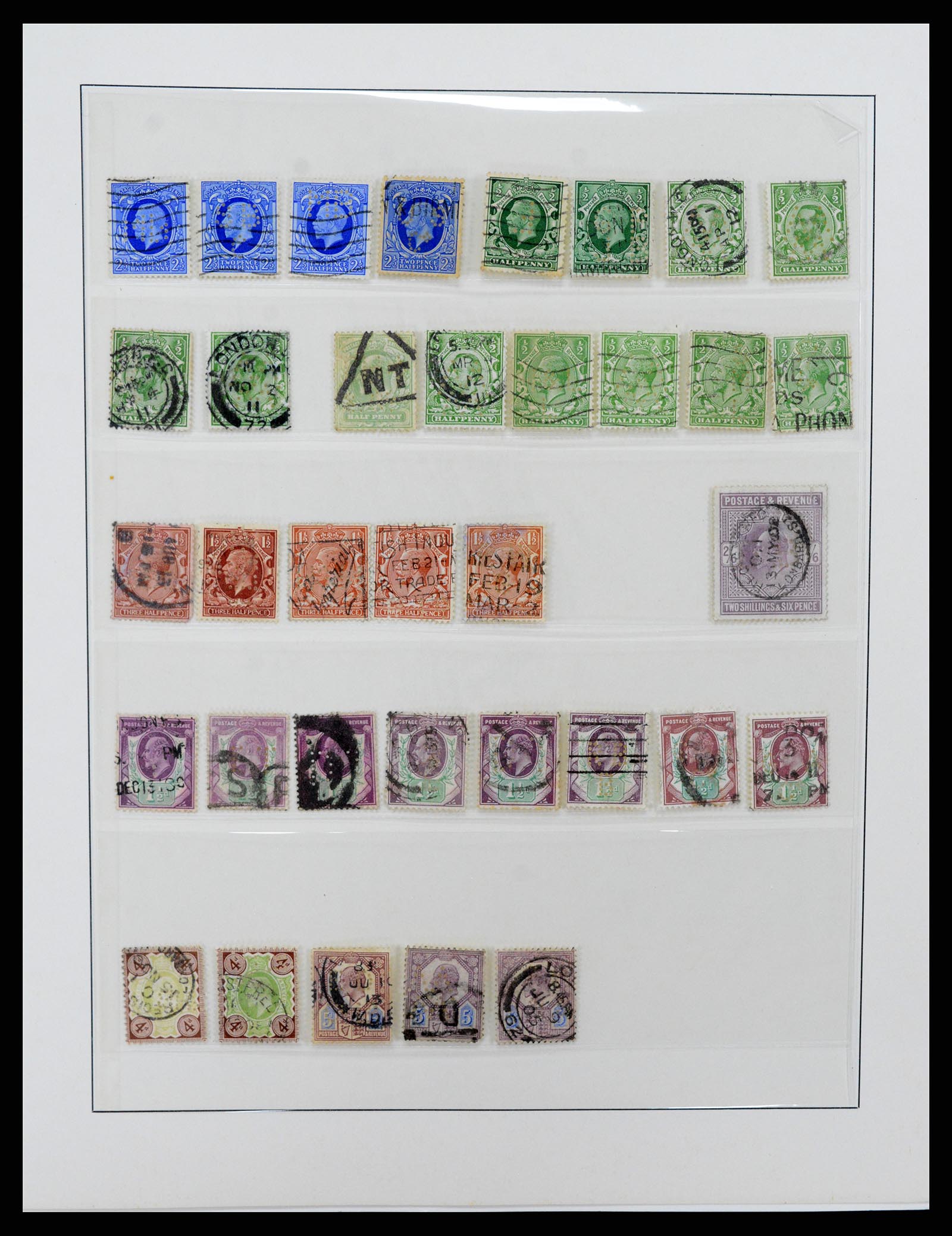 37317 036 - Postzegelverzameling 37317 Wereld perfins 1880-1960.