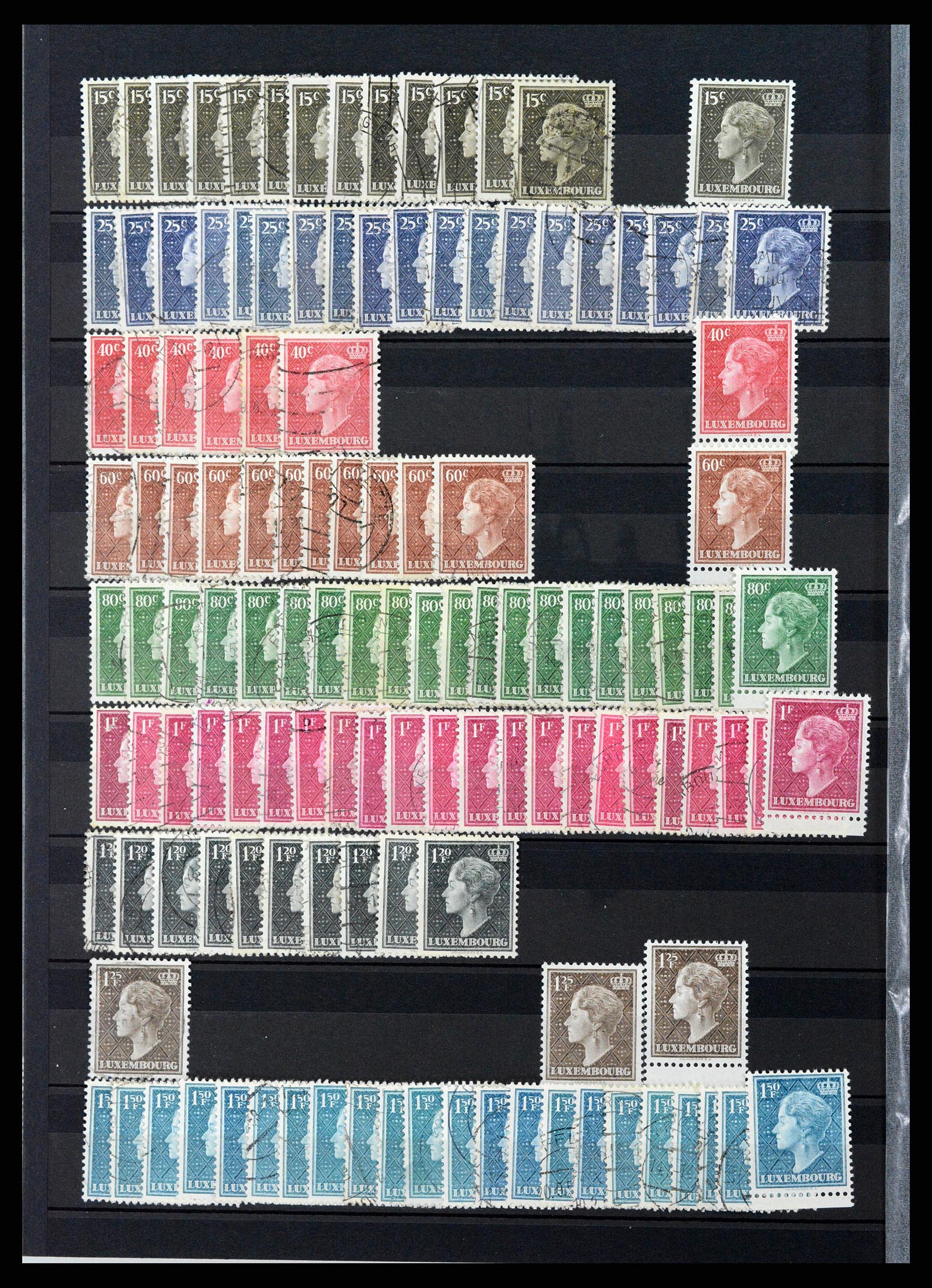 37329 030 - Postzegelverzameling 37329 Luxemburg 1852-1999.
