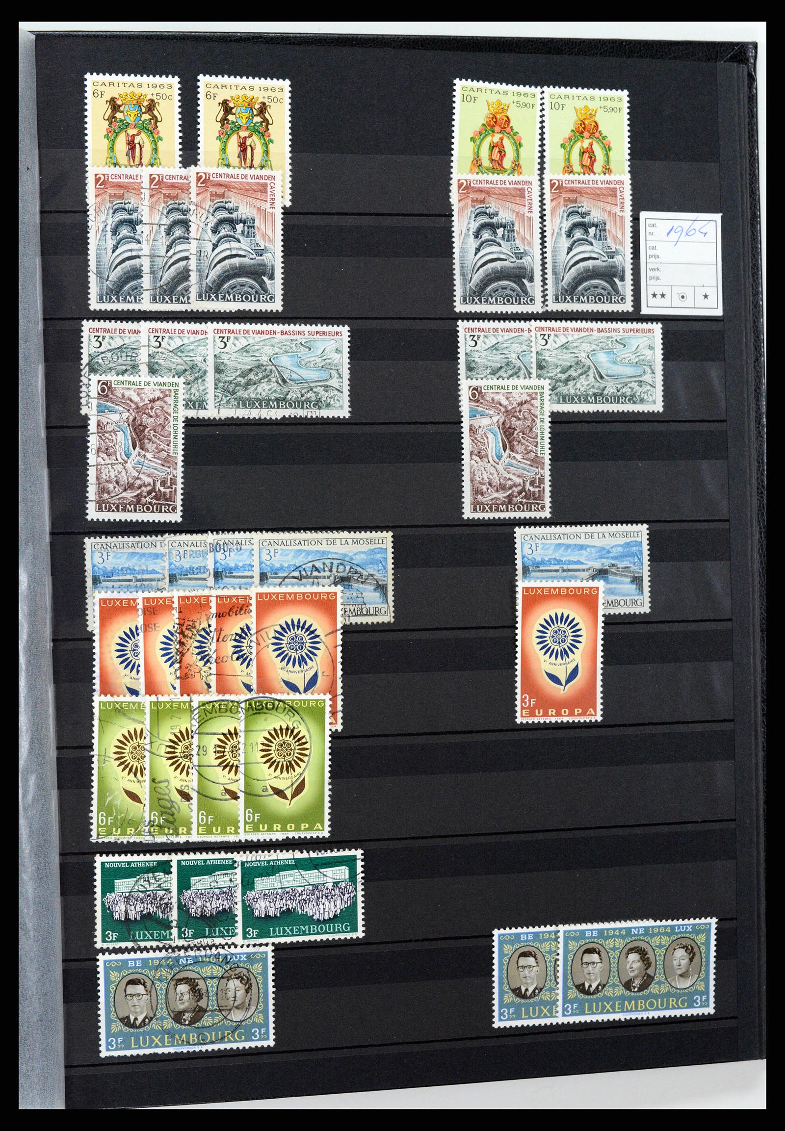 37329 049 - Postzegelverzameling 37329 Luxemburg 1852-1999.