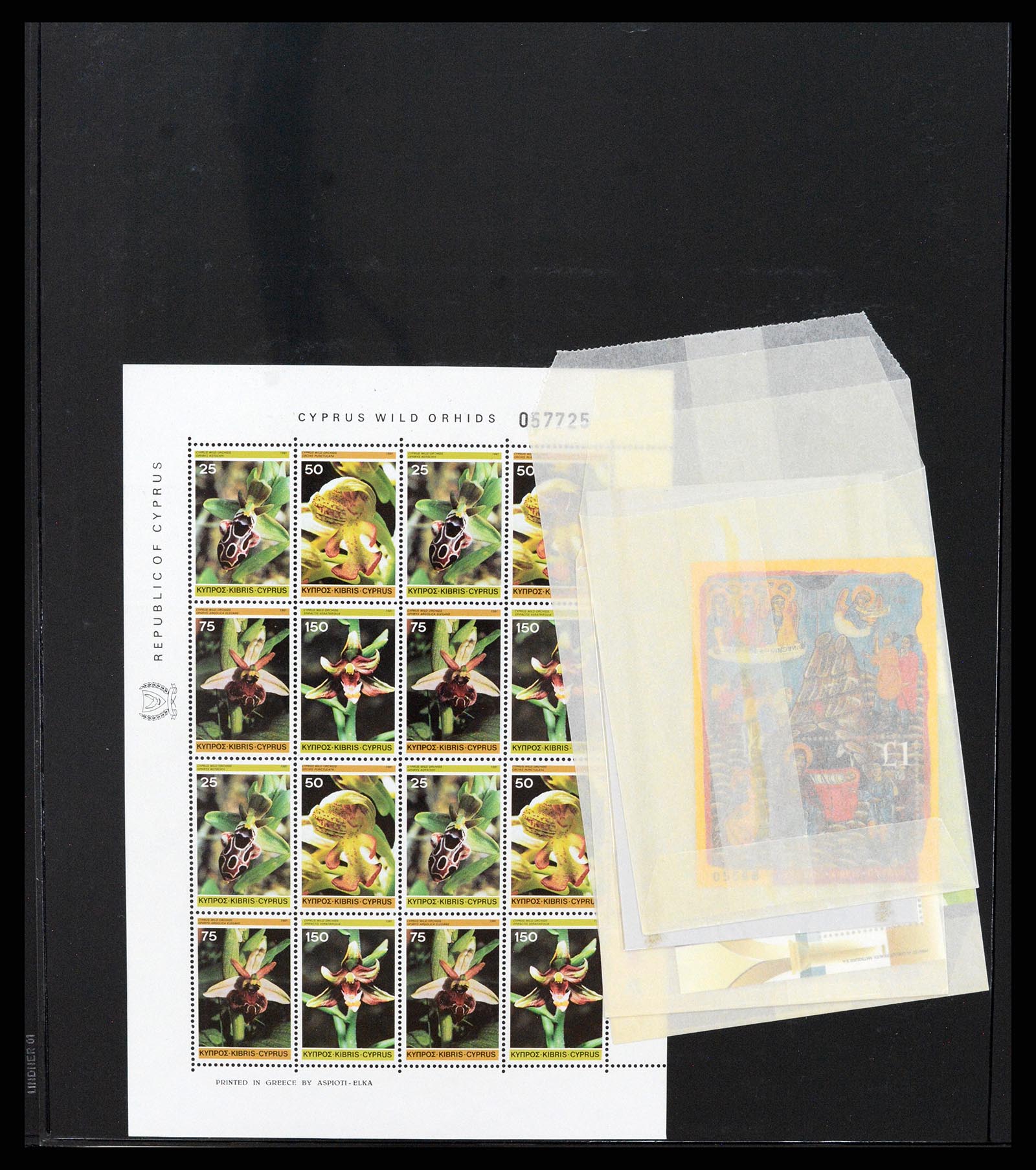 37345 021 - Stamp collection 37345 European countries souvenir sheets.