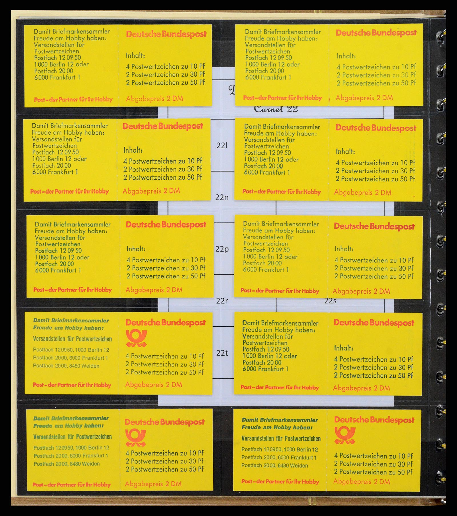 37365 033 - Stamp collection 37365 Bundespost stamp booklets 1951-2001.