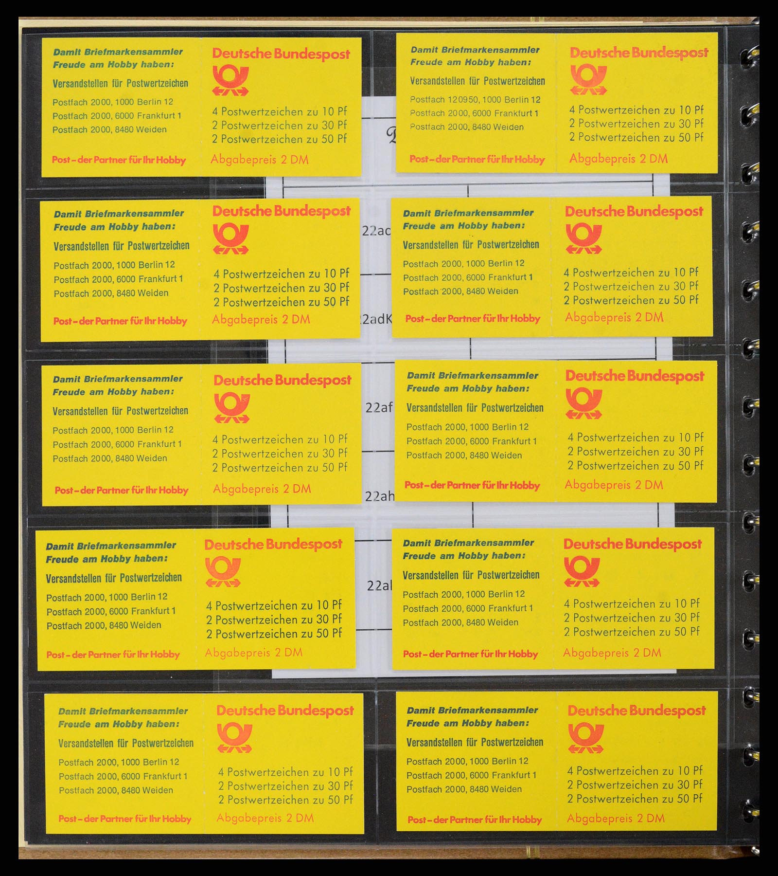 37365 039 - Stamp collection 37365 Bundespost stamp booklets 1951-2001.