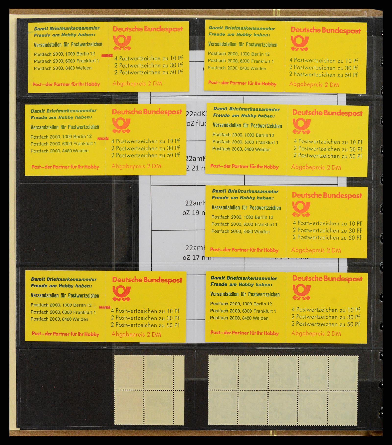 37365 042 - Stamp collection 37365 Bundespost stamp booklets 1951-2001.