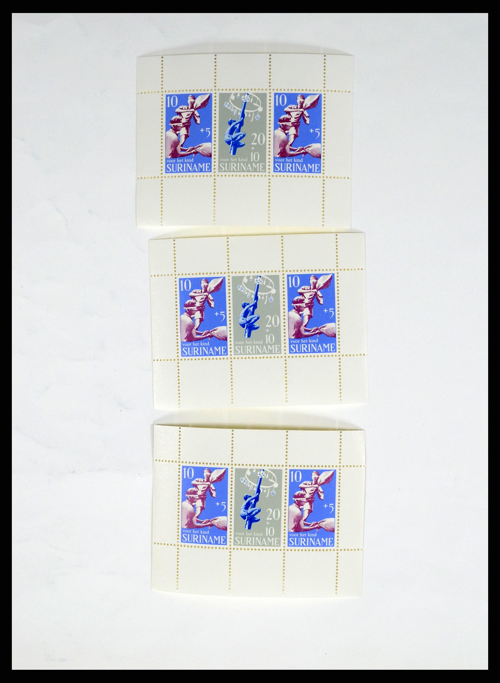 37453 194 - Postzegelverzameling 37453 Overzeese Gebiedsdelen 1873-1988.