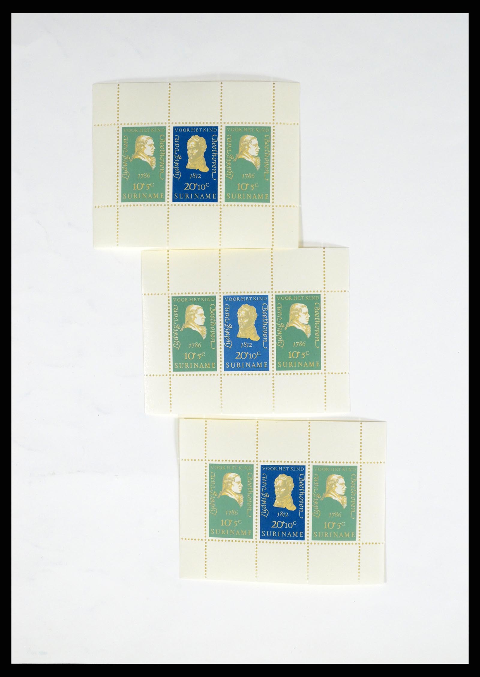 37453 199 - Postzegelverzameling 37453 Overzeese Gebiedsdelen 1873-1988.