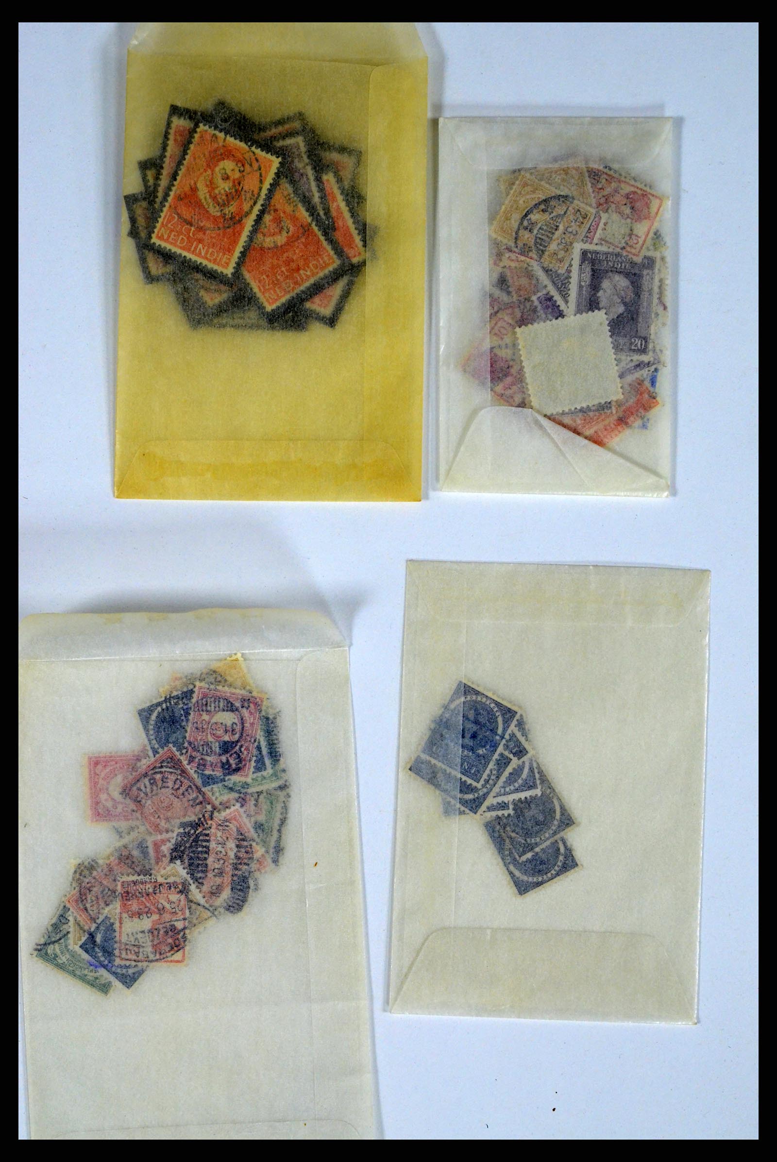 37460 038 - Postzegelverzameling 37460 Nederlands Indië stempels 1864-1948.